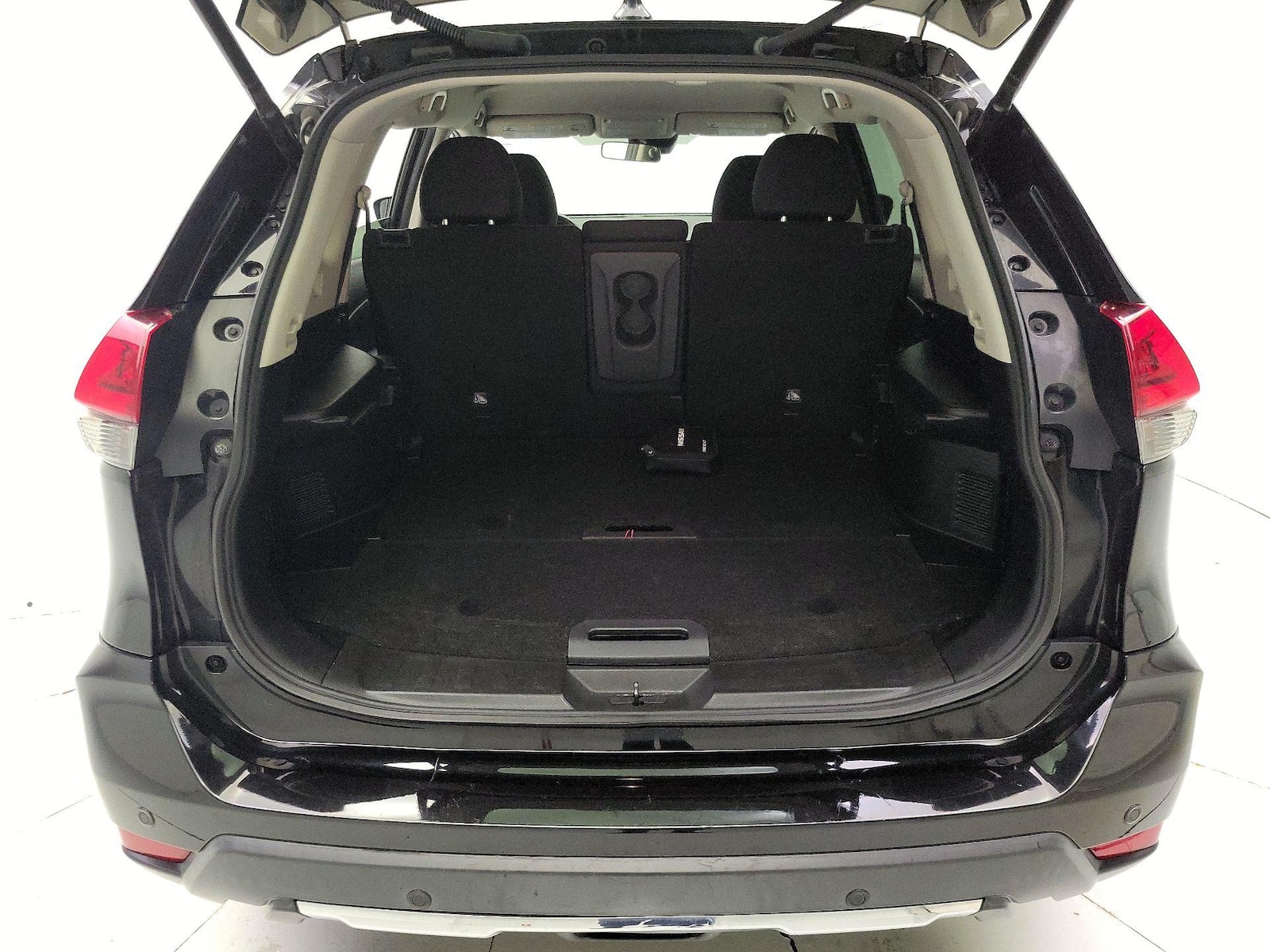 2020 Nissan Rogue SV - Photo 21