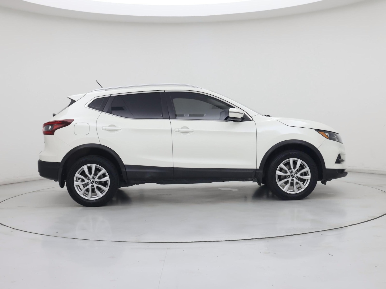 2020 Nissan Rogue Sport SV - Photo 8