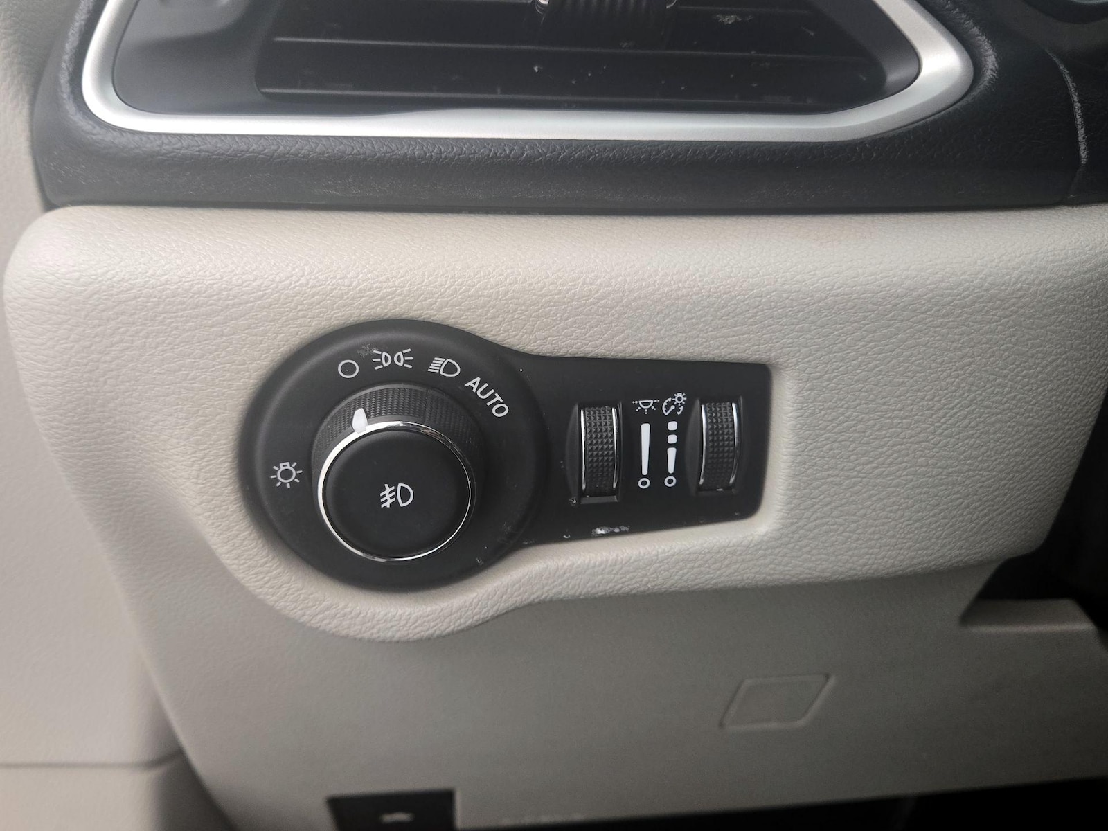 2018 Chrysler Pacifica Touring Plus - Photo 14