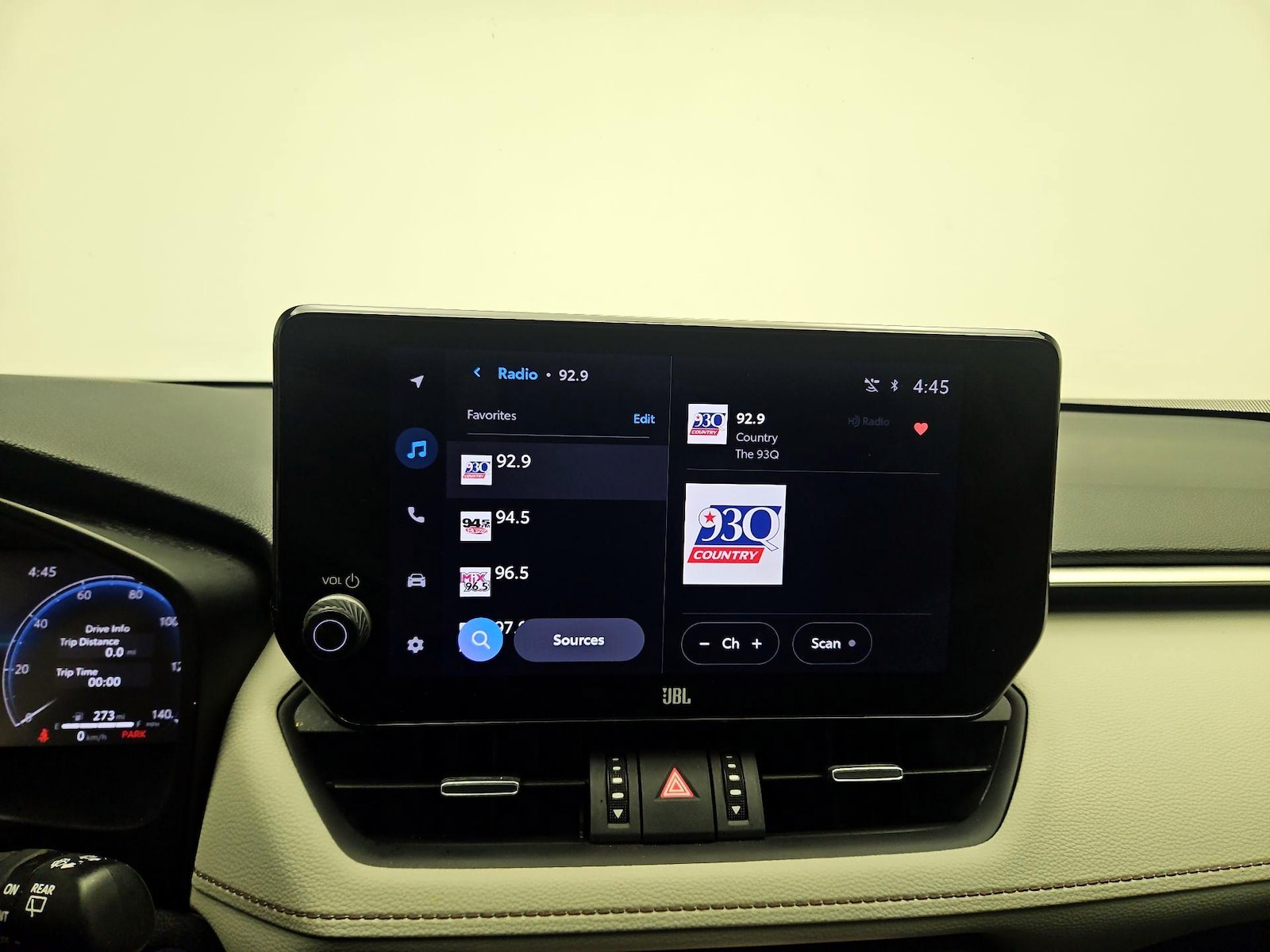 2025 Toyota RAV4 Limited - Photo 15