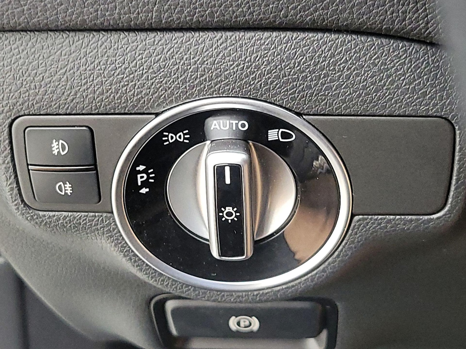 2016 Mercedes-Benz GLA-Class GLA250 - Photo 14