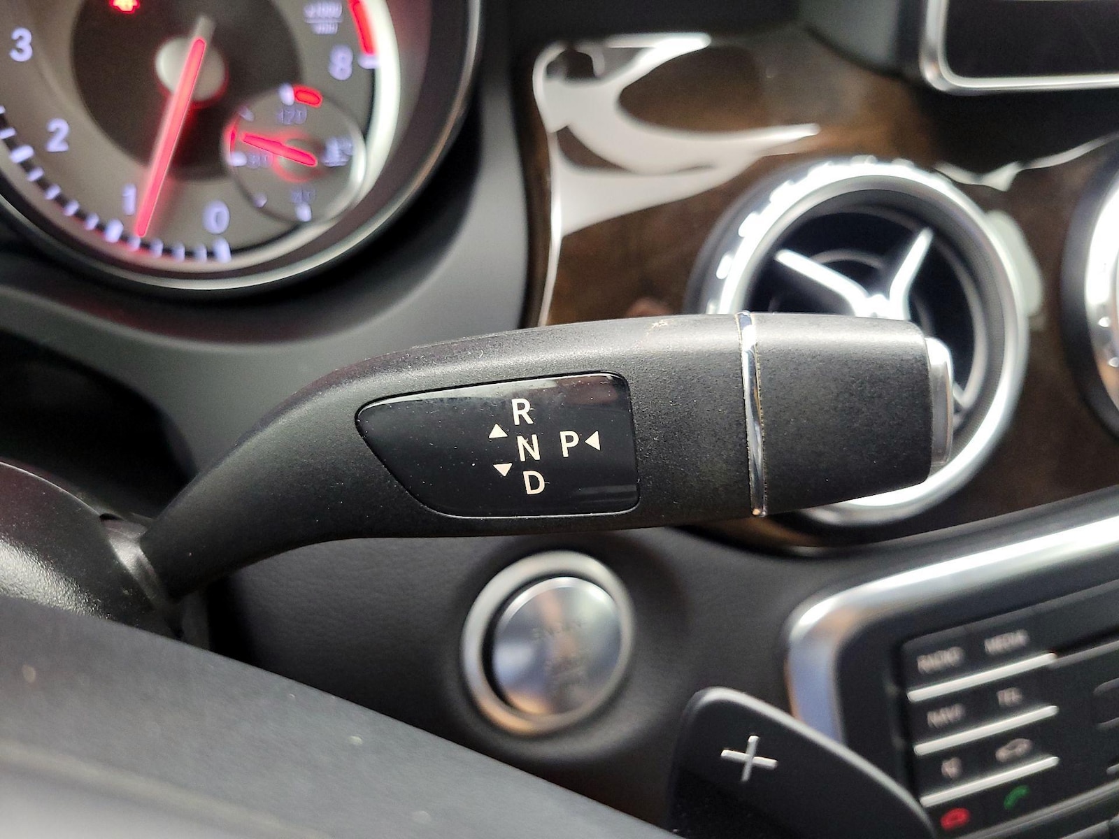 2016 Mercedes-Benz GLA-Class GLA250 - Photo 19