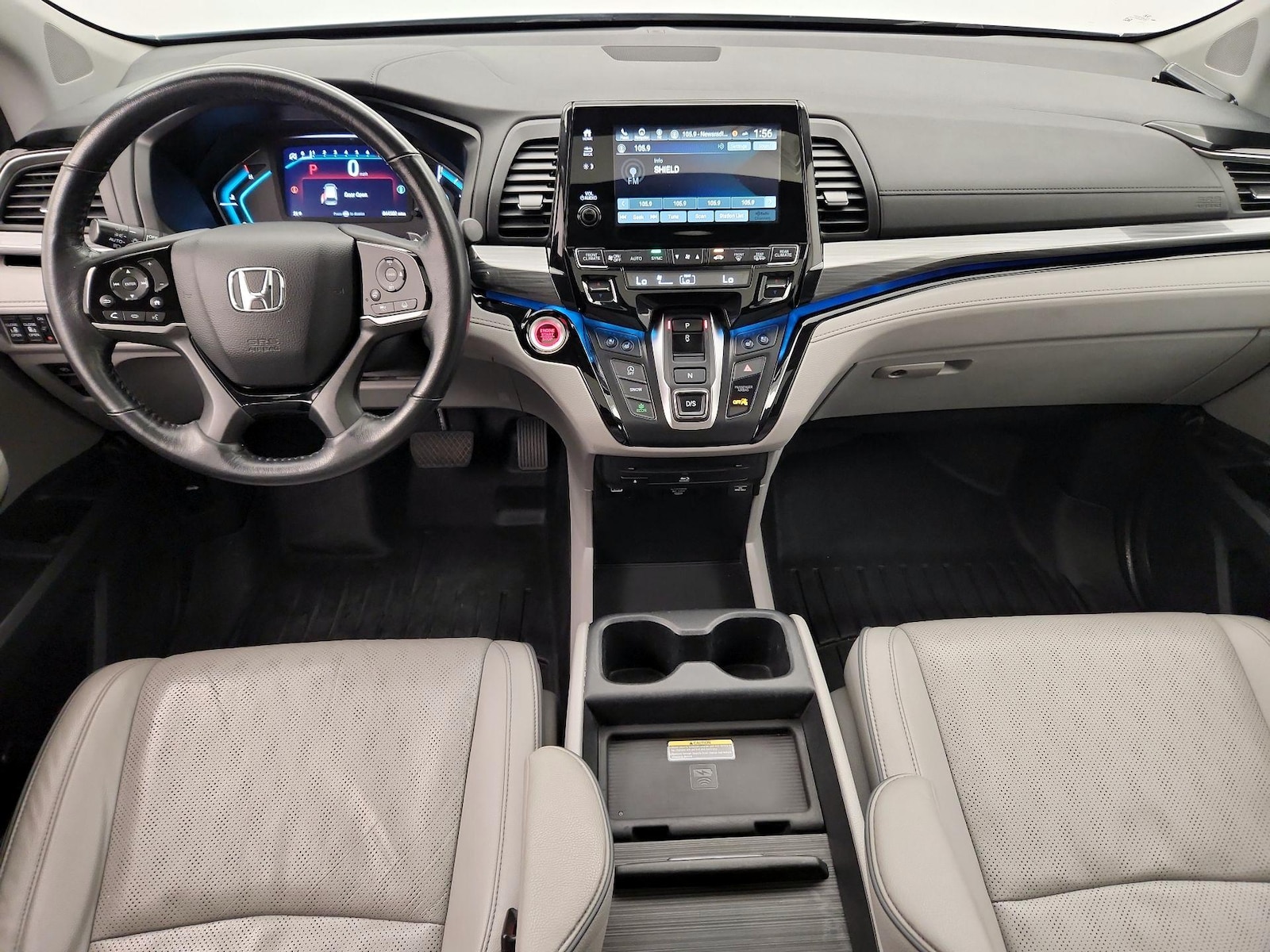 Apple CarPlay® & Android Auto™