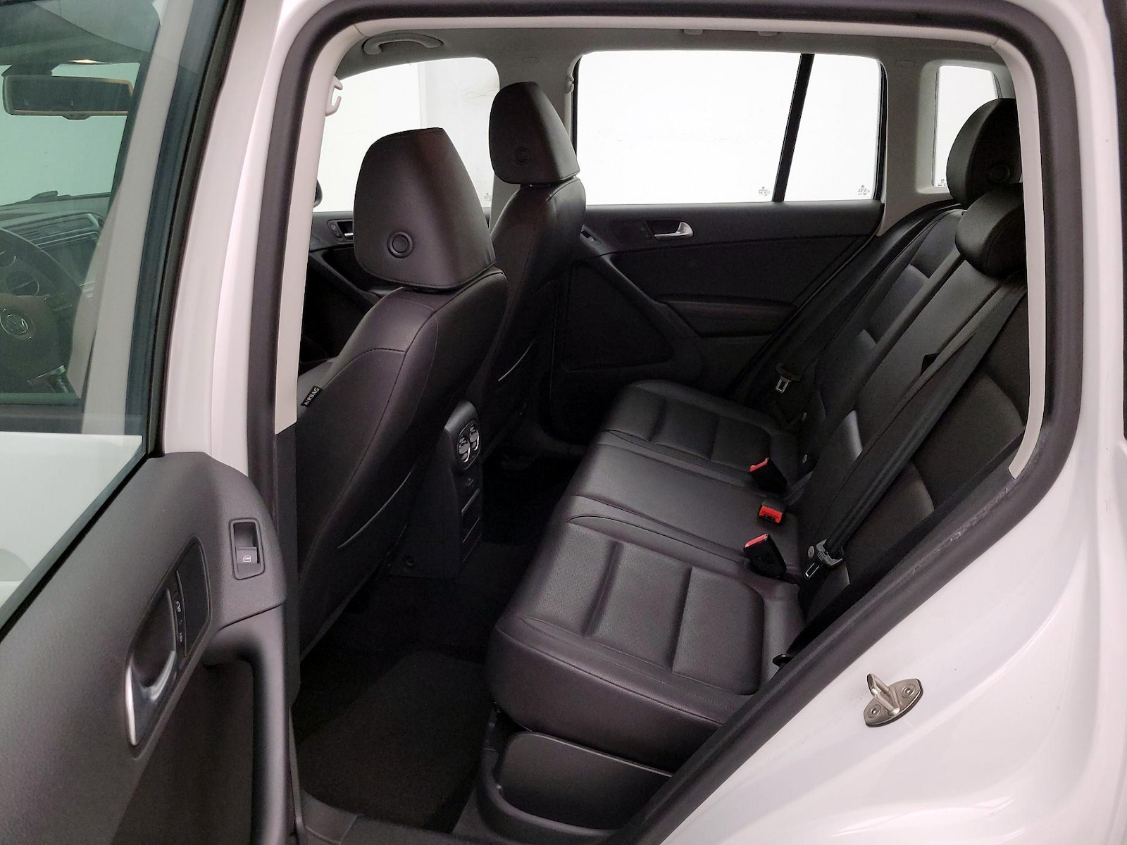 2017 Volkswagen Tiguan S - Photo 10