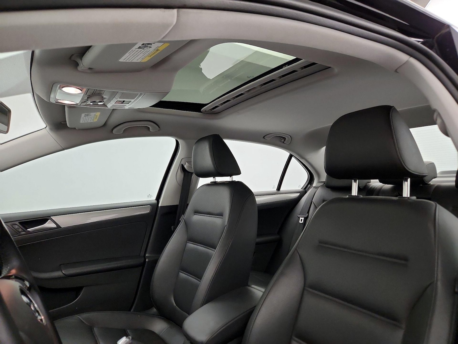 Sunroof(s) & Overhead Airbags