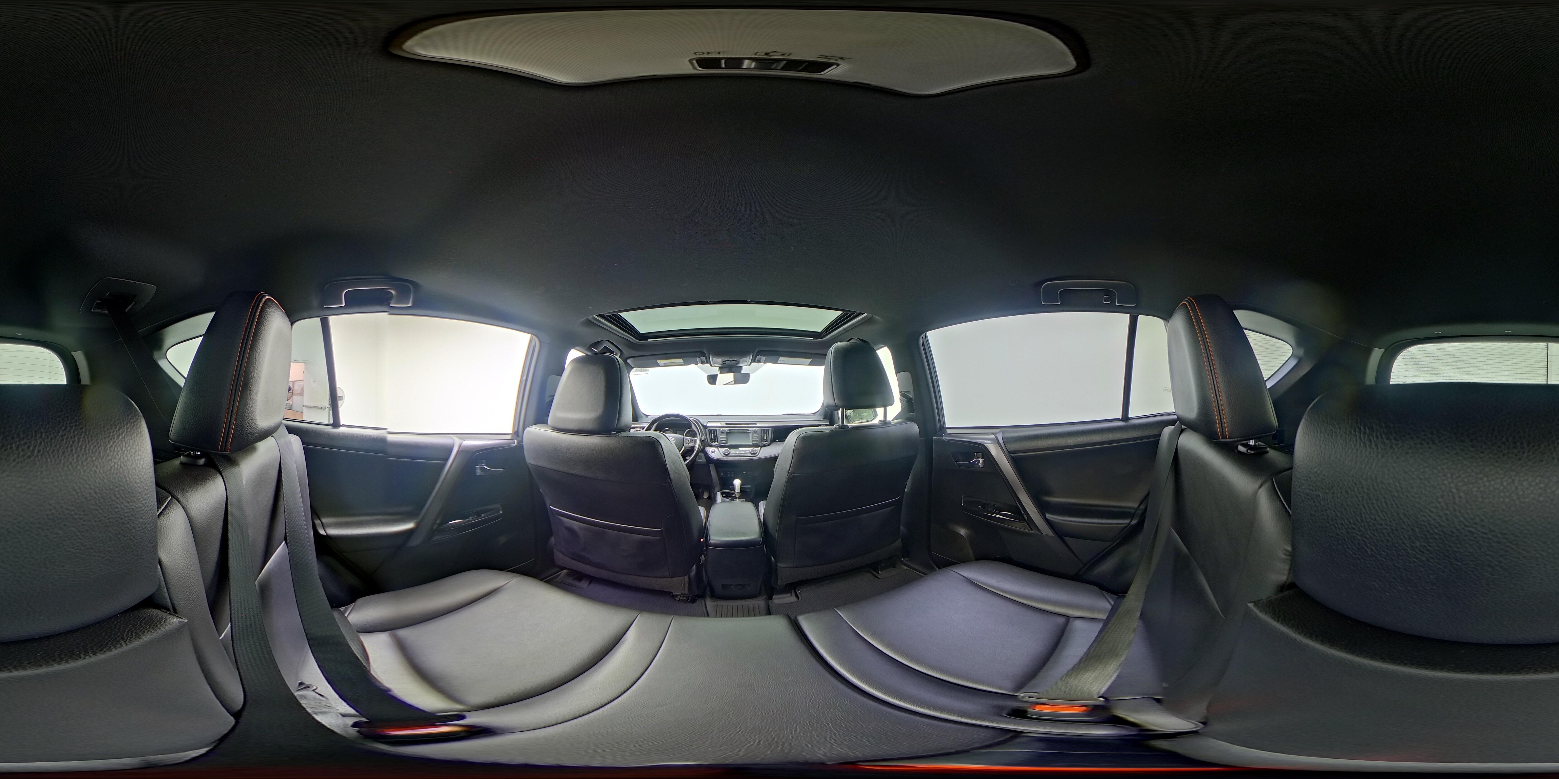 2018 Toyota RAV4 SE - Photo 26