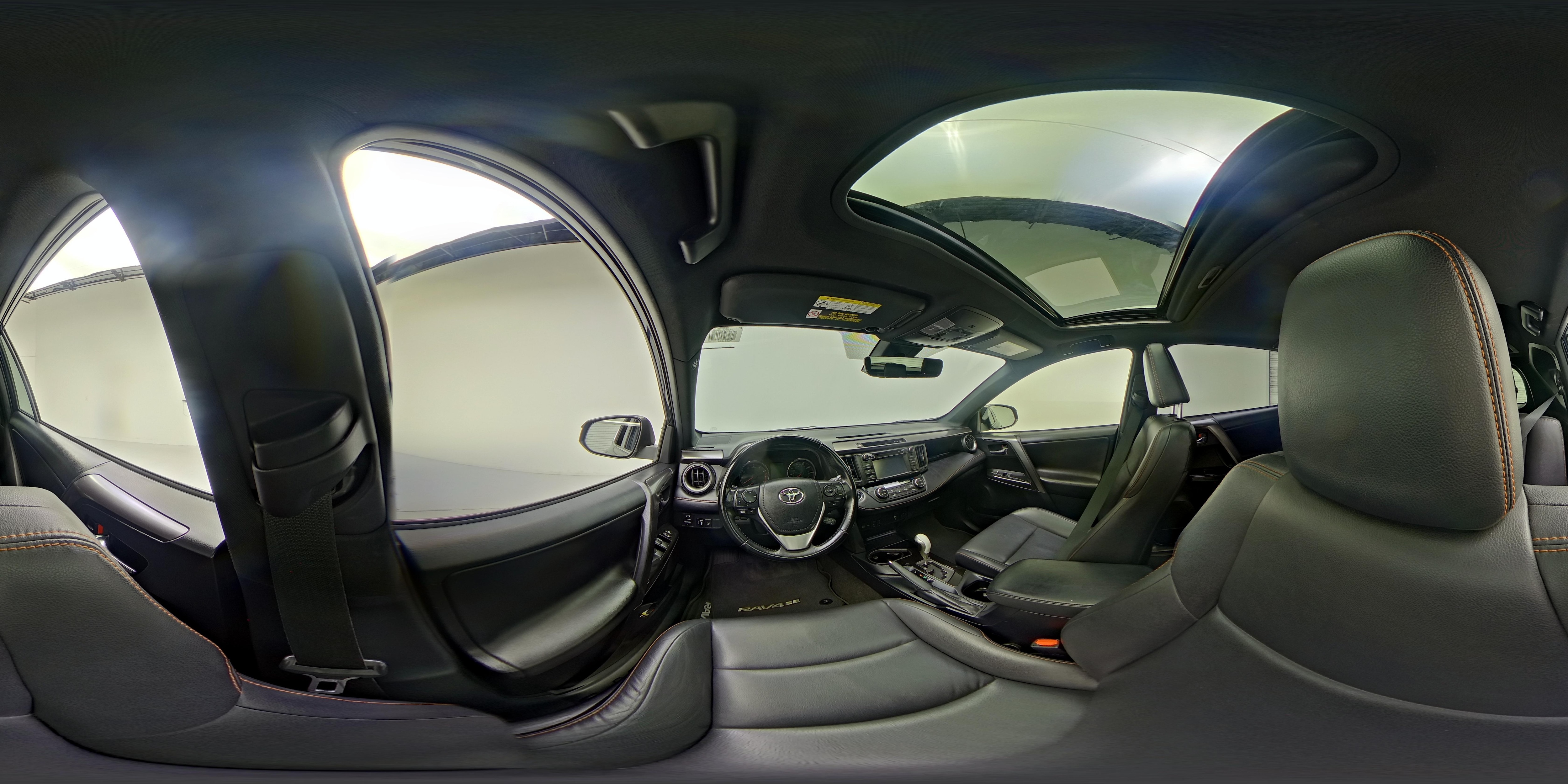 2018 Toyota RAV4 SE - Photo 27