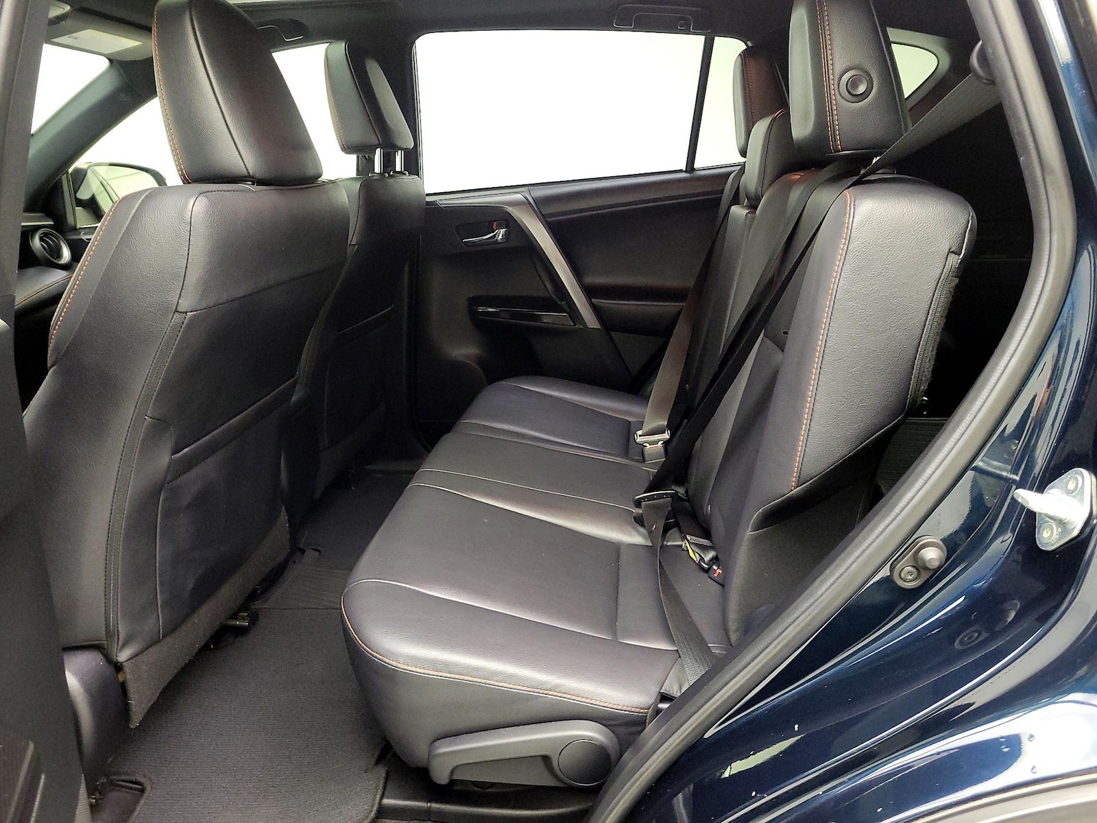 2018 Toyota RAV4 SE - Photo 21