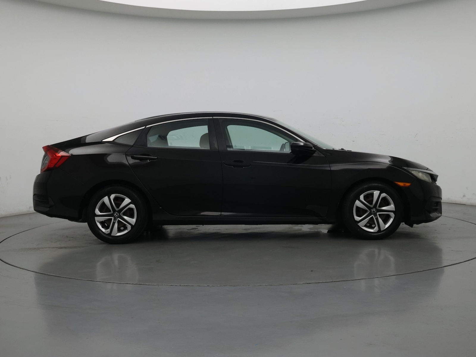2018 Honda Civic LX - Photo 8