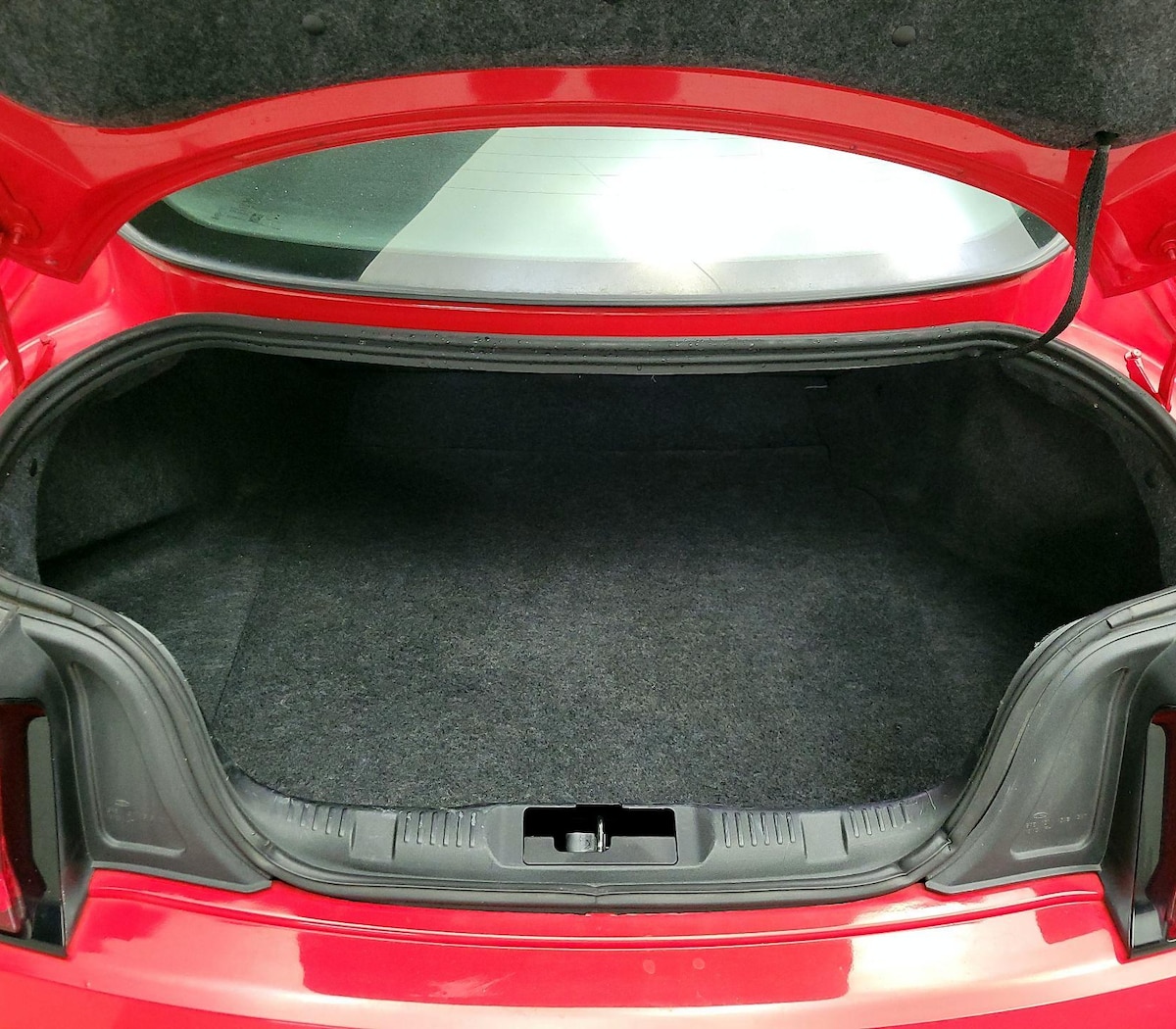 Trunk/Cargo (Seats Up)