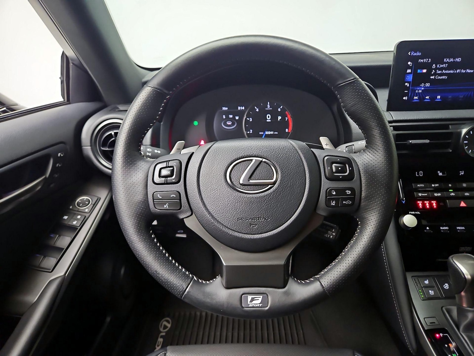 2024 Lexus IS 350 F SPORT - Photo 11