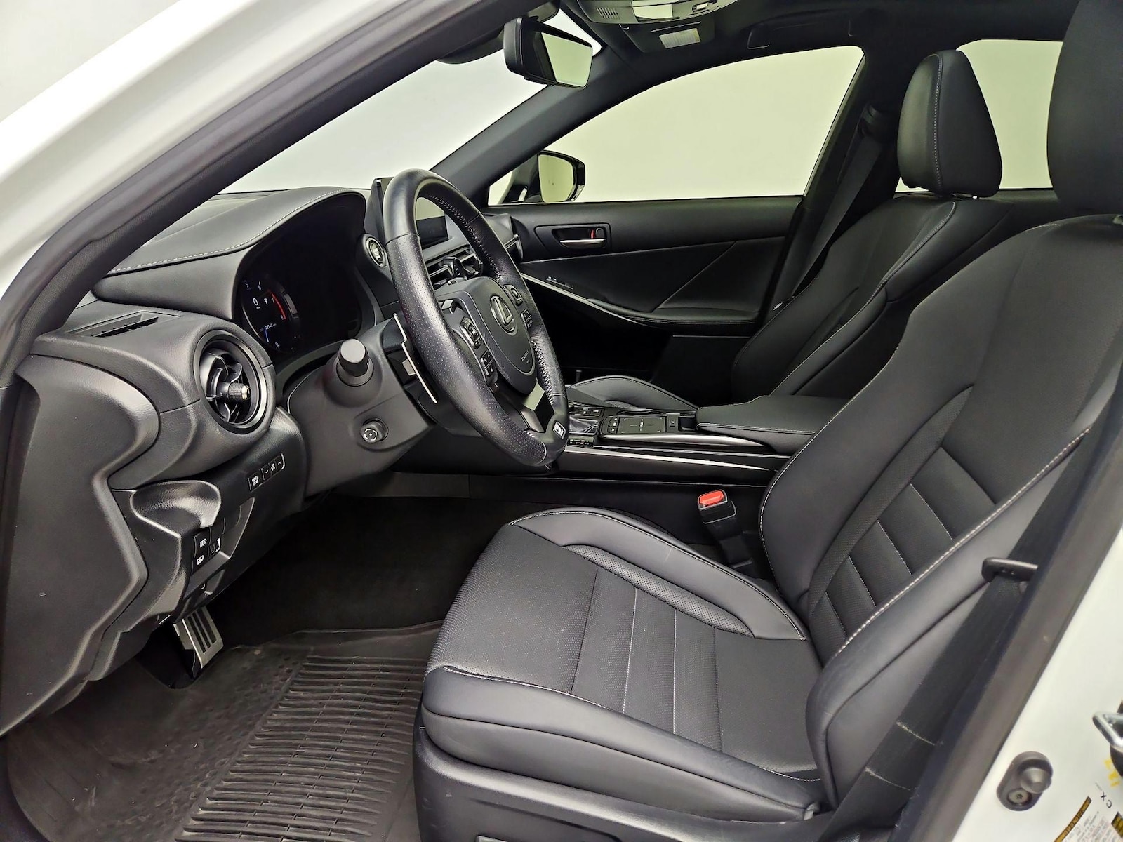 2024 Lexus IS 350 F SPORT - Photo 12