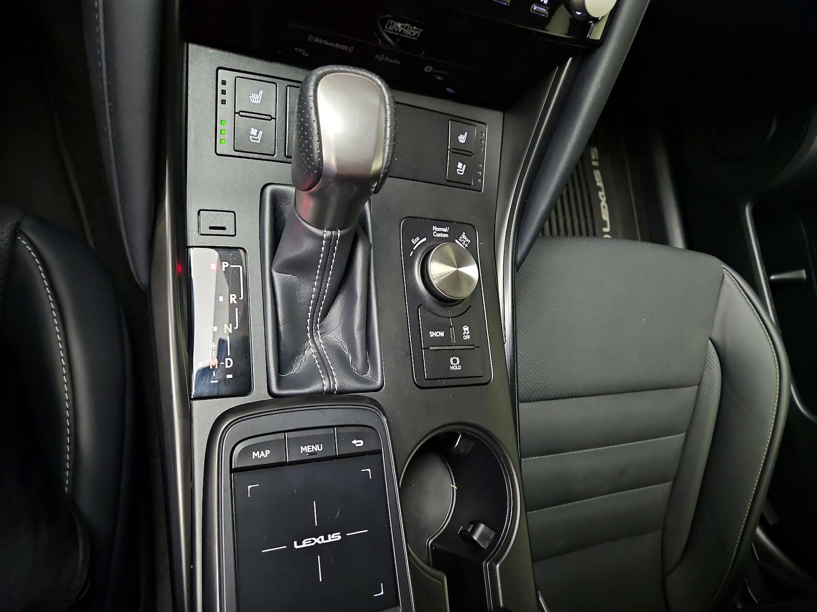 2024 Lexus IS 350 F SPORT - Photo 19