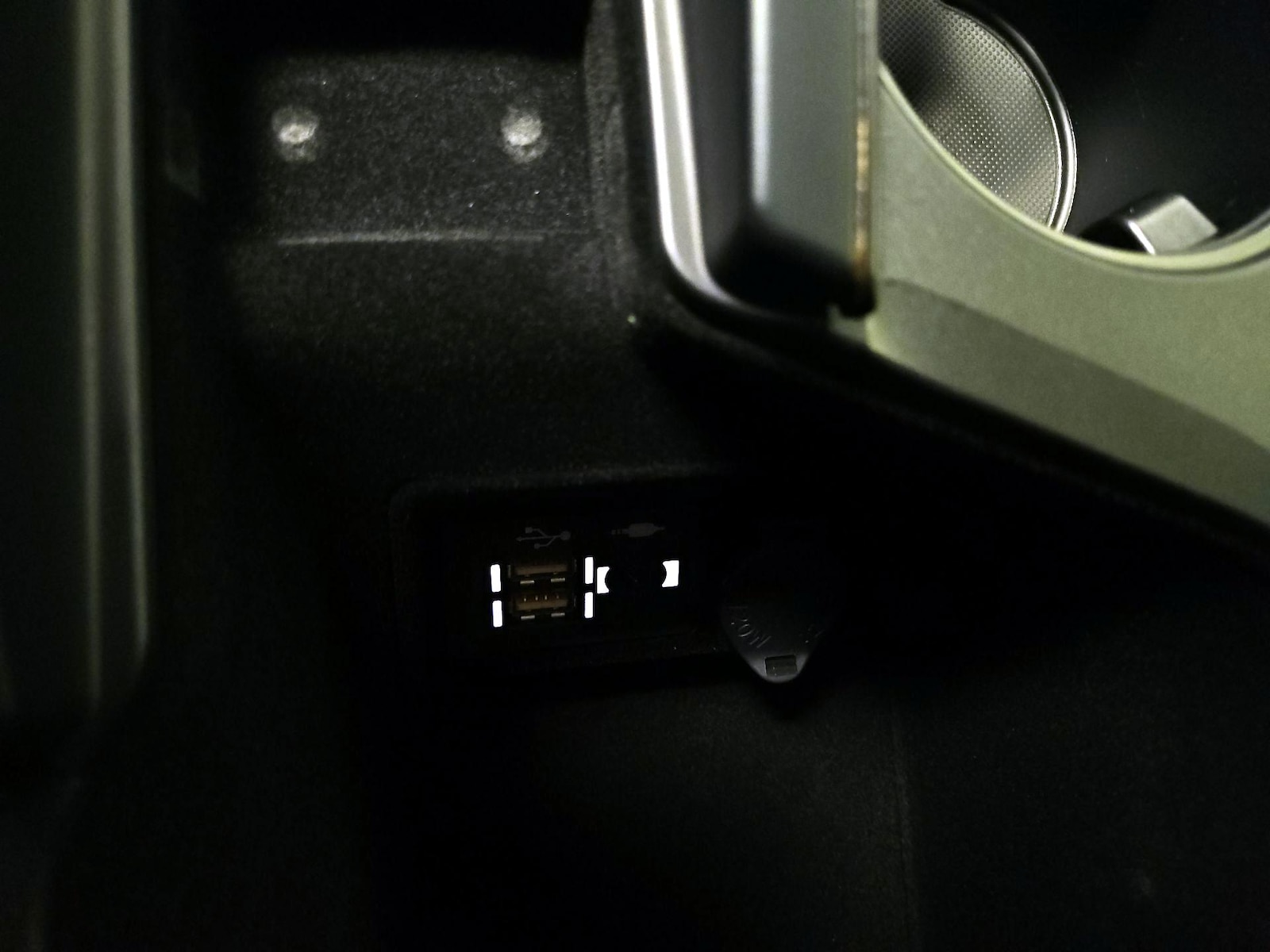 2024 Lexus IS 350 F SPORT - Photo 20