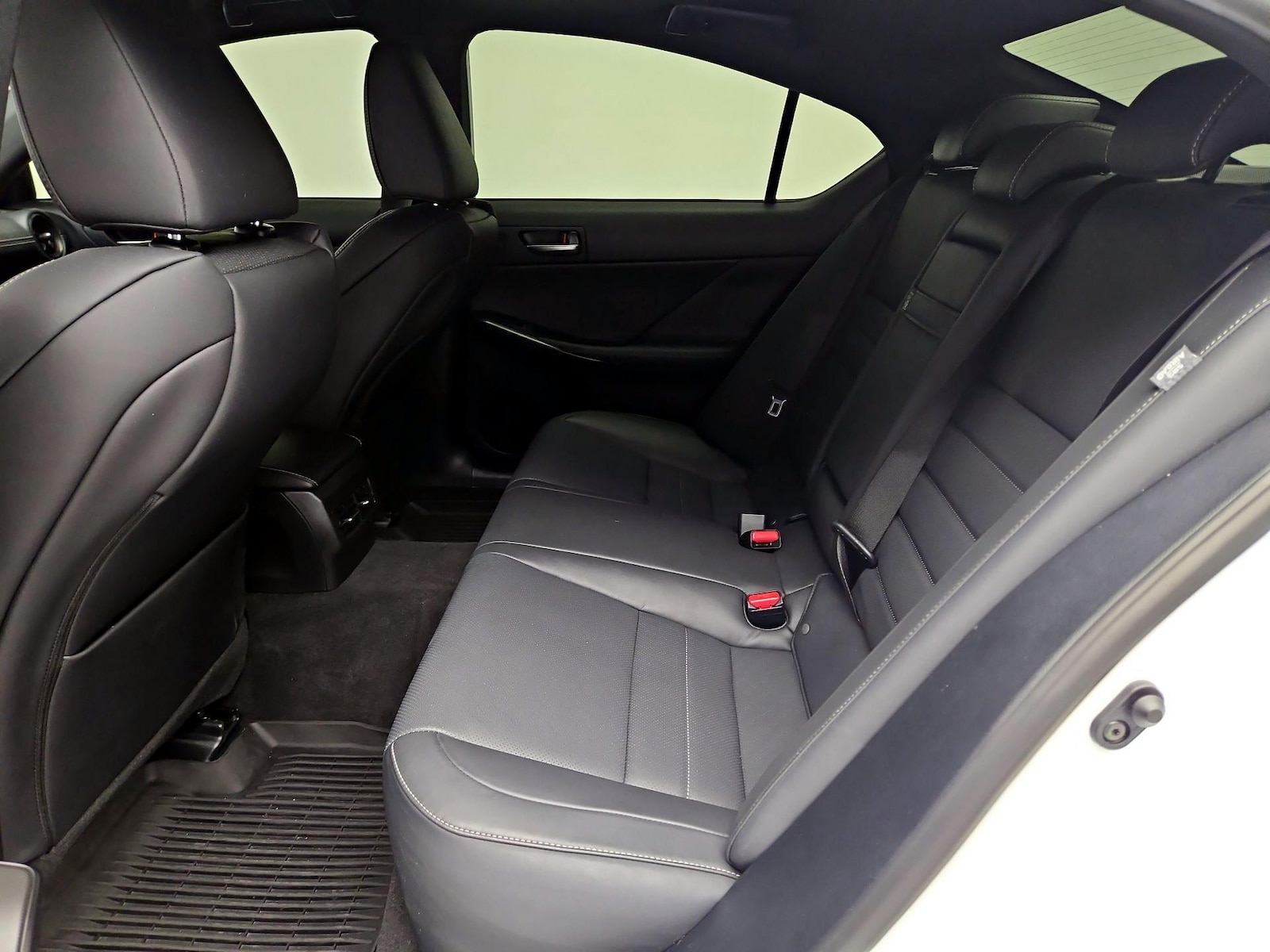 2024 Lexus IS 350 F SPORT - Photo 22