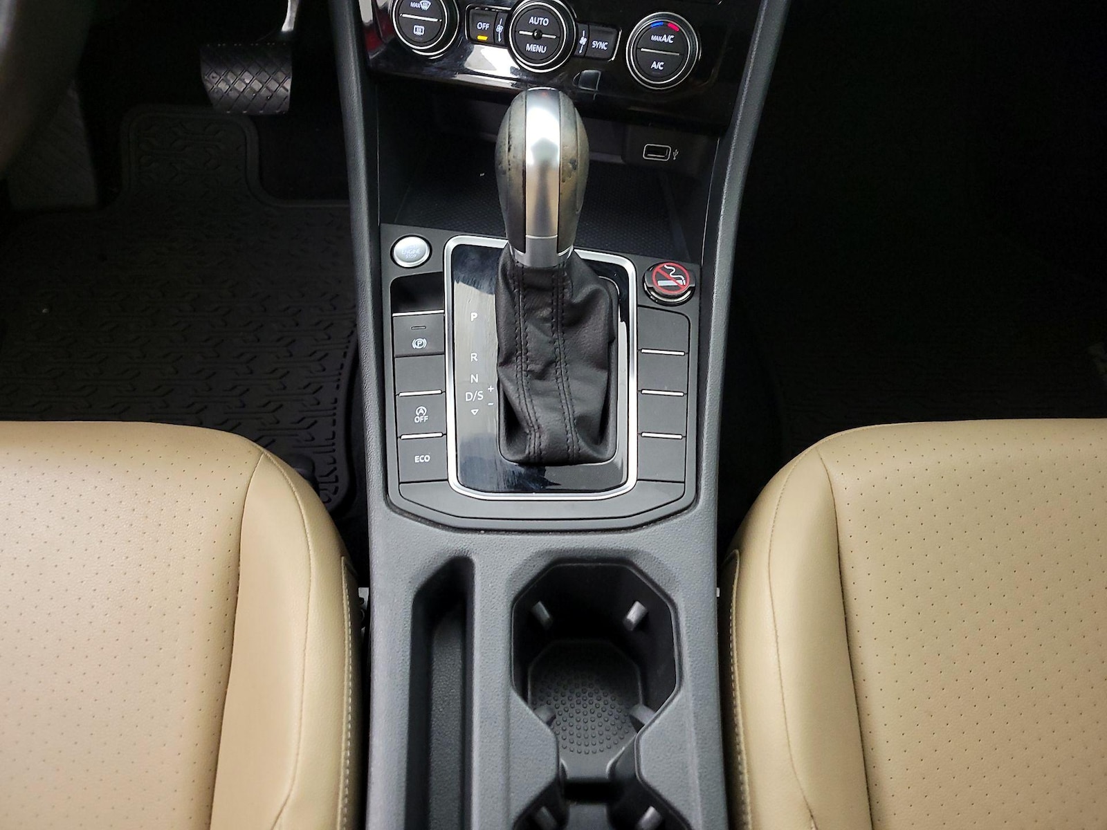 2019 Volkswagen Jetta SE - Photo 18