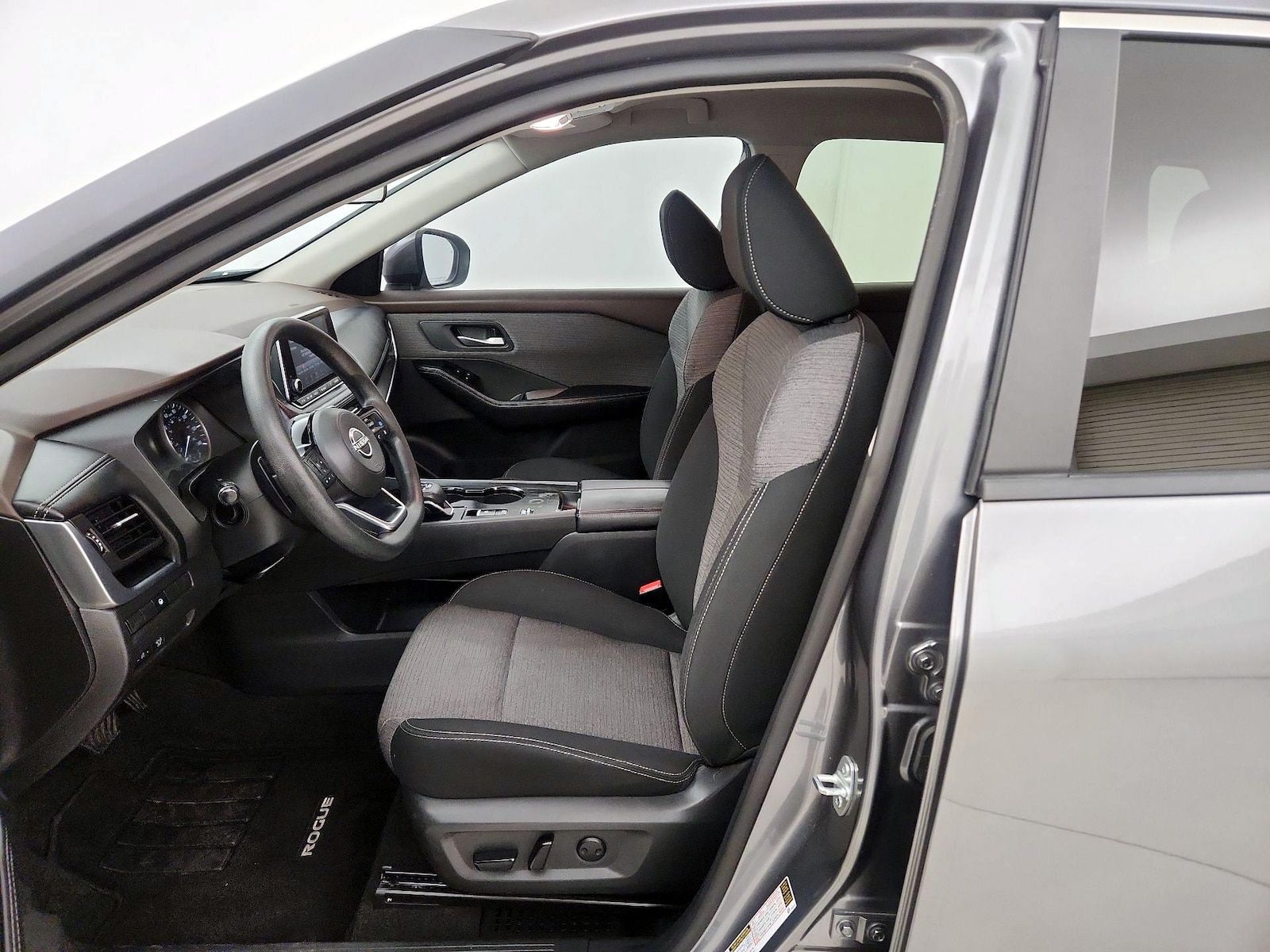 Power Seat(s) & Side Airbags