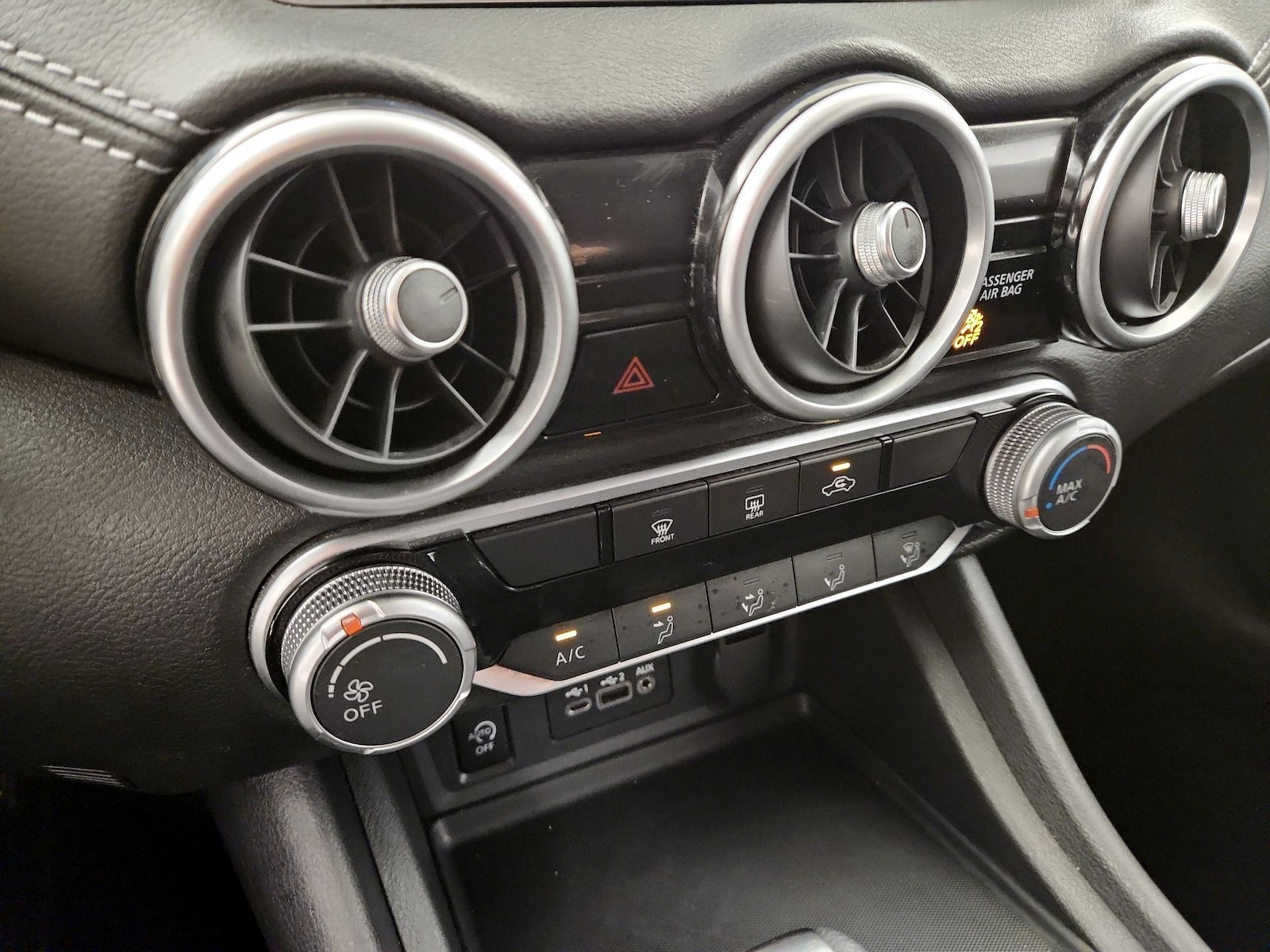 2024 Nissan Sentra SV - Photo 17