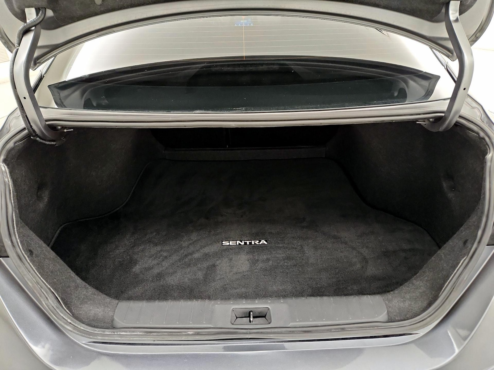 2024 Nissan Sentra SV - Photo 21