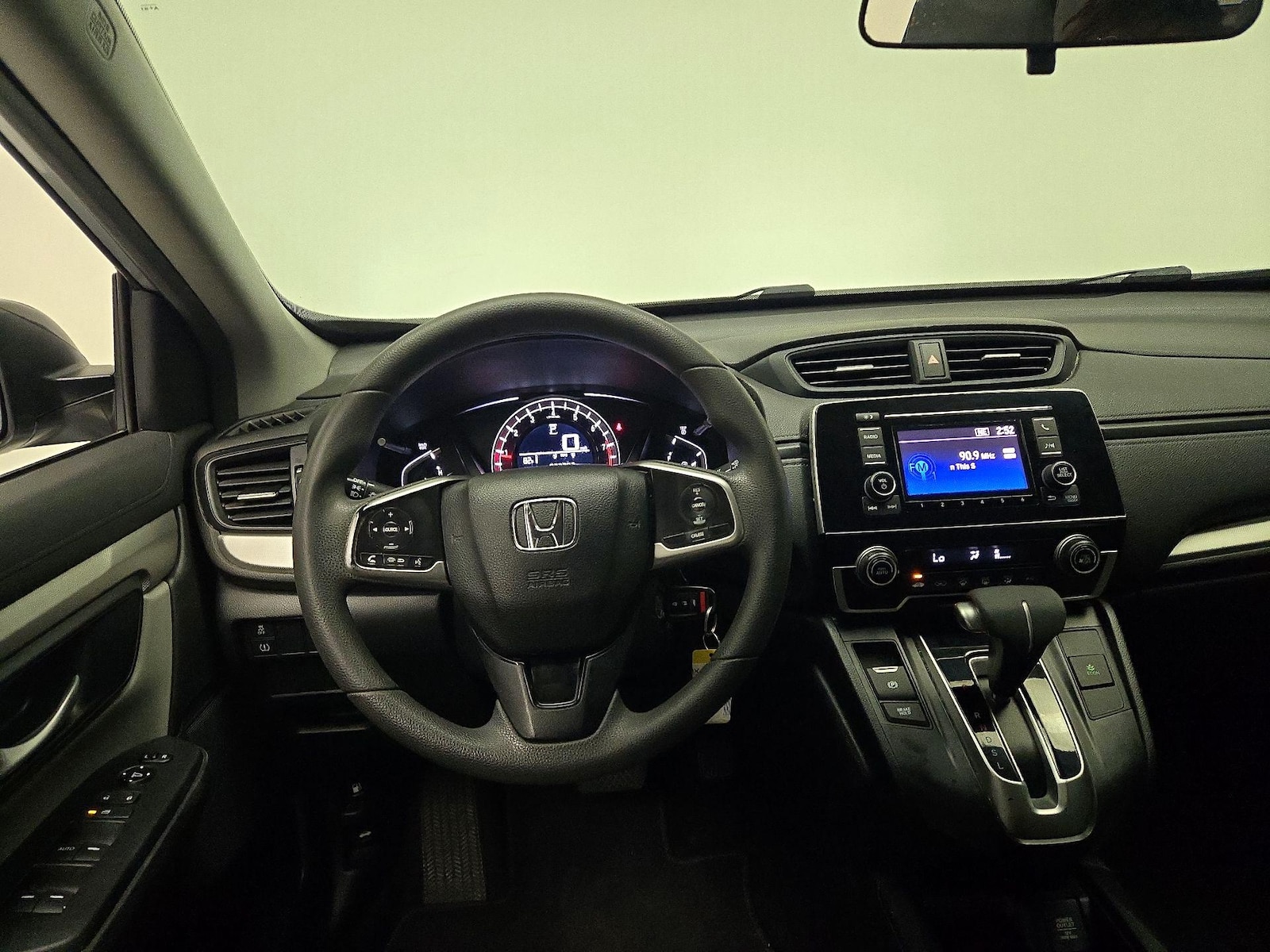 2017 Honda CR-V LX - Photo 11