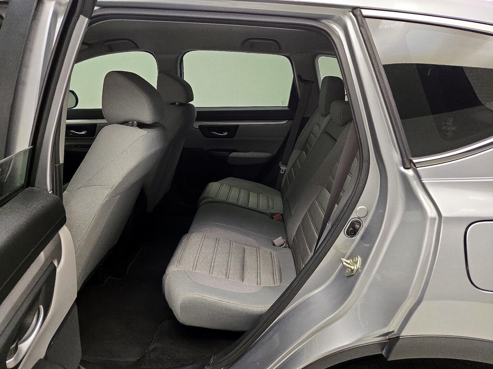 2017 Honda CR-V LX - Photo 20