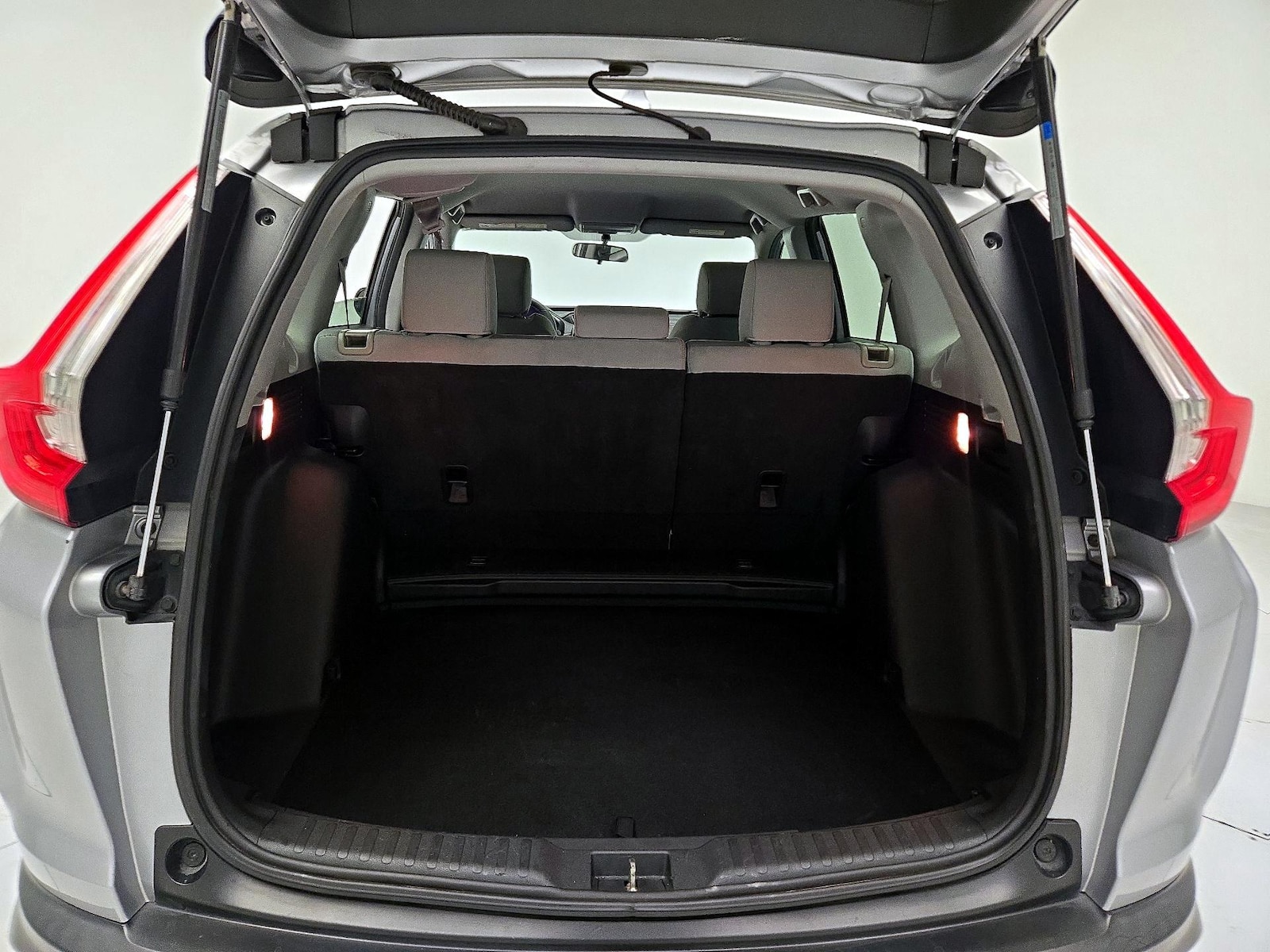 2017 Honda CR-V LX - Photo 21
