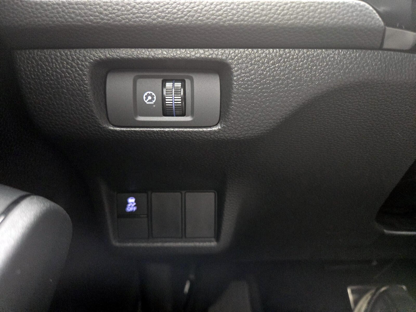2025 Honda Civic Sport - Photo 14
