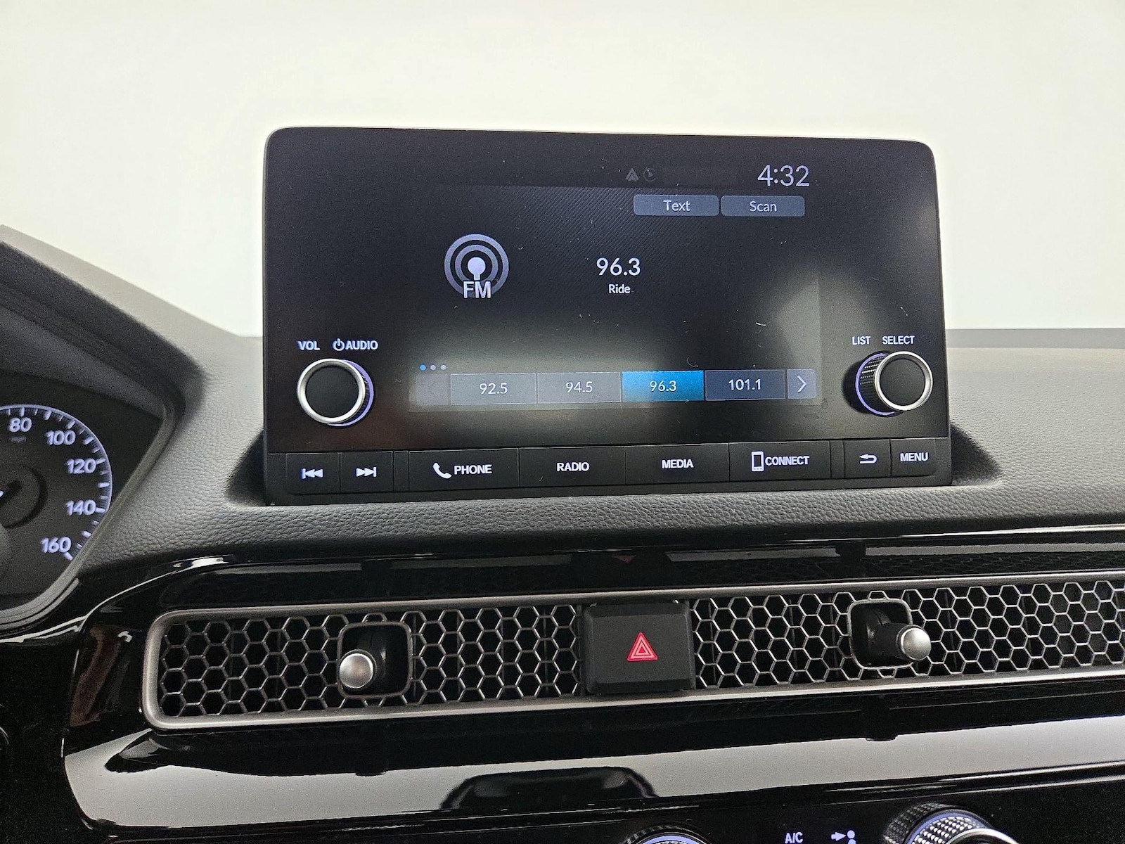 2025 Honda Civic Sport - Photo 16