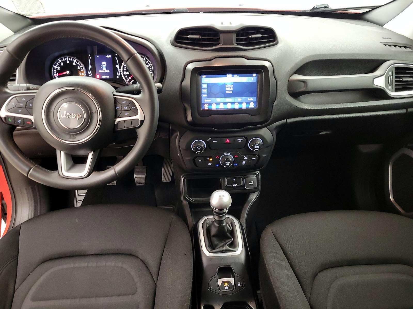 Apple CarPlay® & Android Auto™