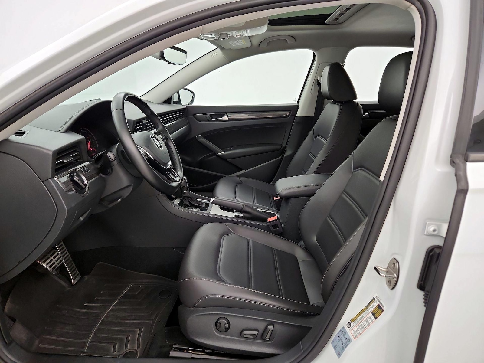 2020 Volkswagen Passat R-Line - Photo 10