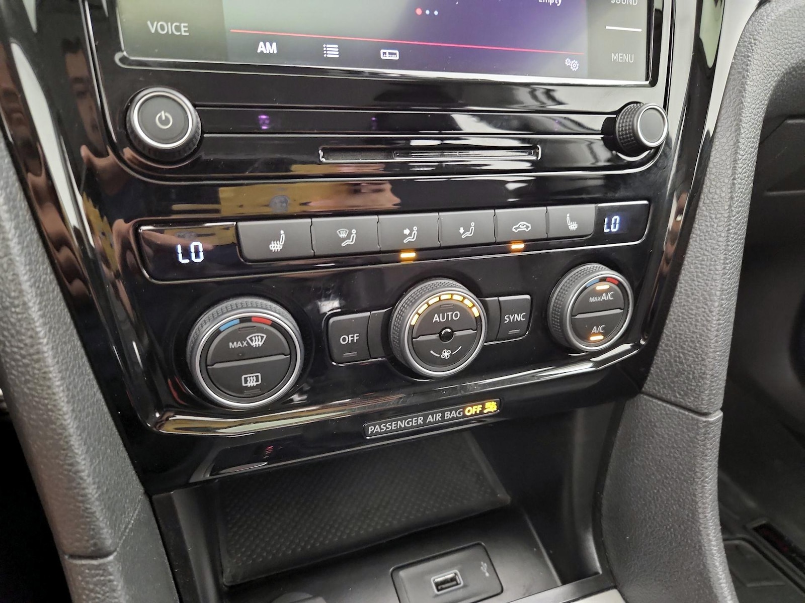 2020 Volkswagen Passat R-Line - Photo 15