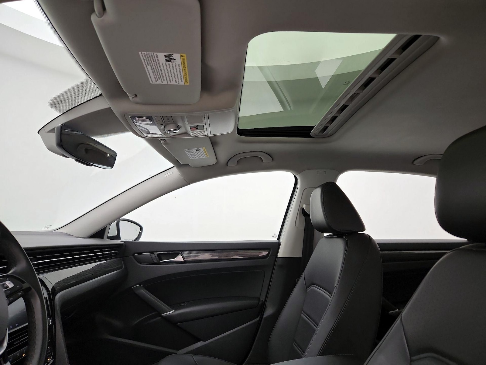 2020 Volkswagen Passat R-Line - Photo 18