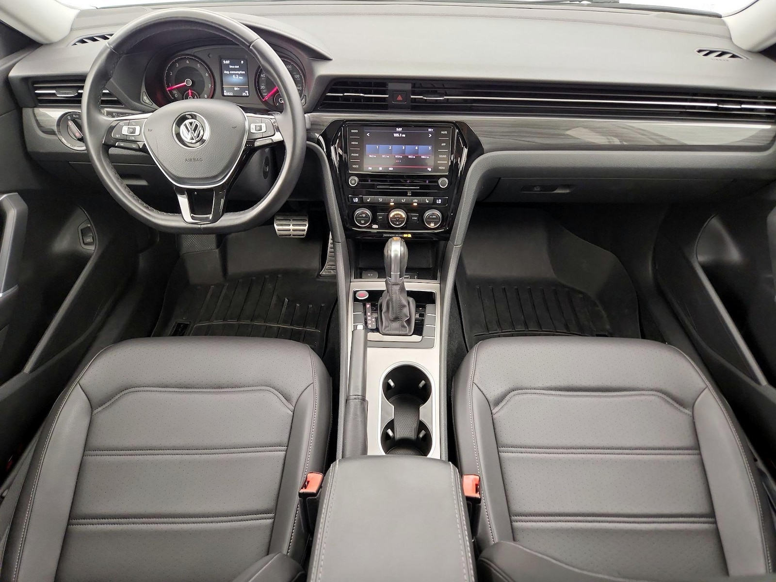 2020 Volkswagen Passat R-Line - Photo 8