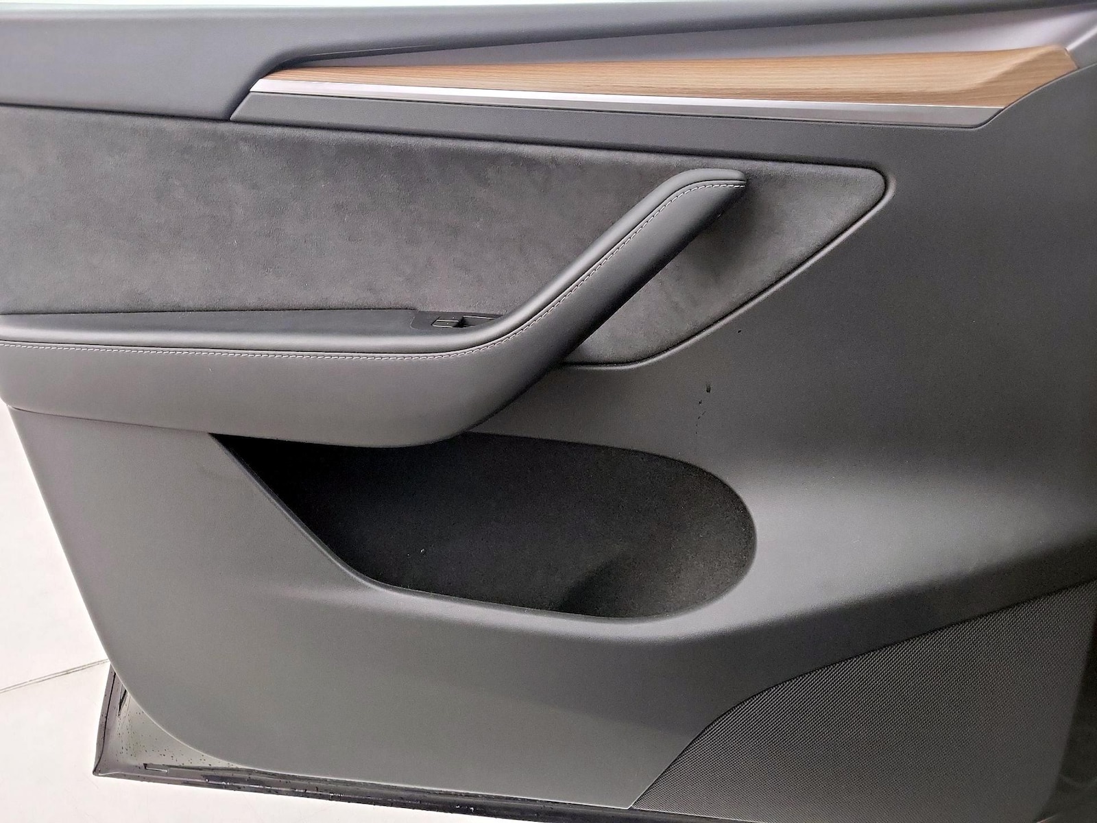 2024 Tesla Model Y Performance - Photo 11