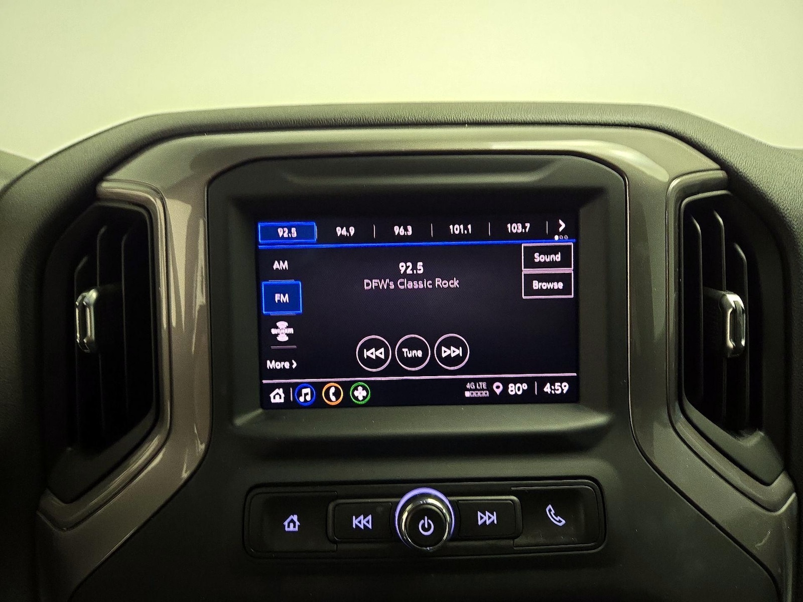 2023 Chevrolet Silverado 1500 Custom - Photo 16