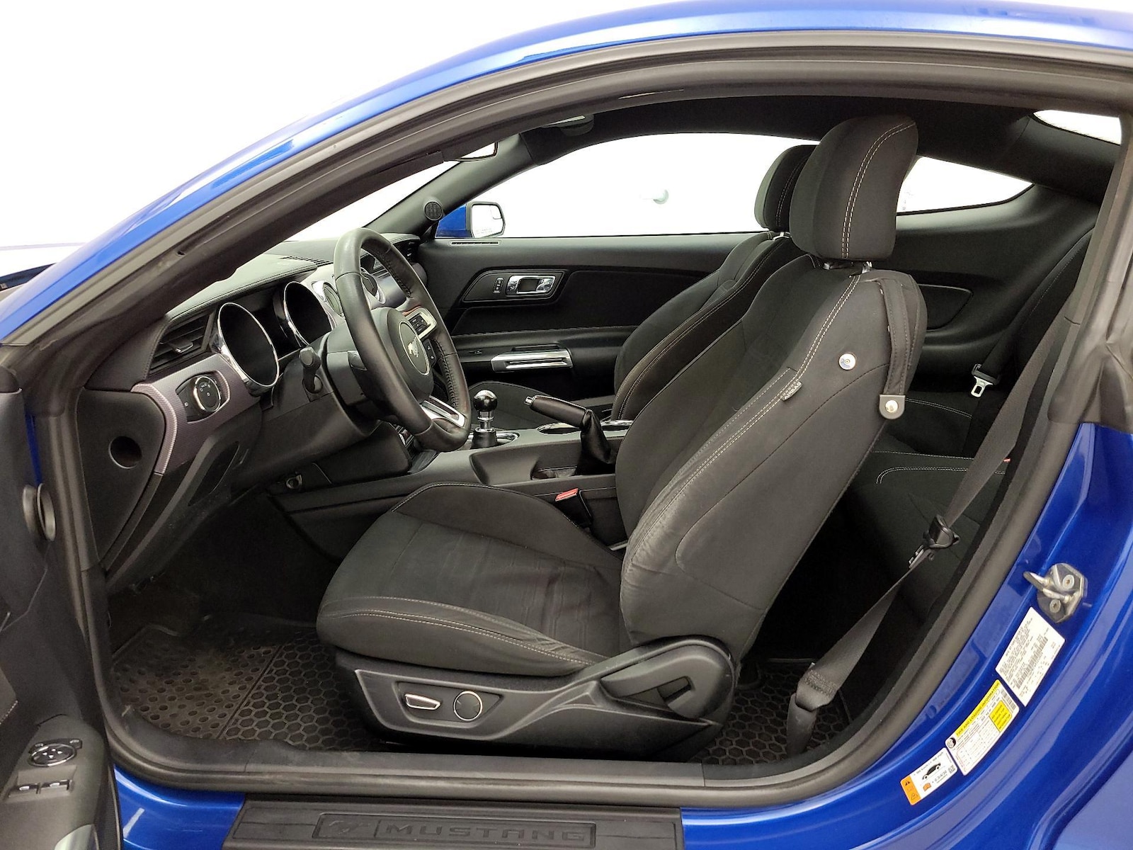 Power Seat(s) & Side Airbags