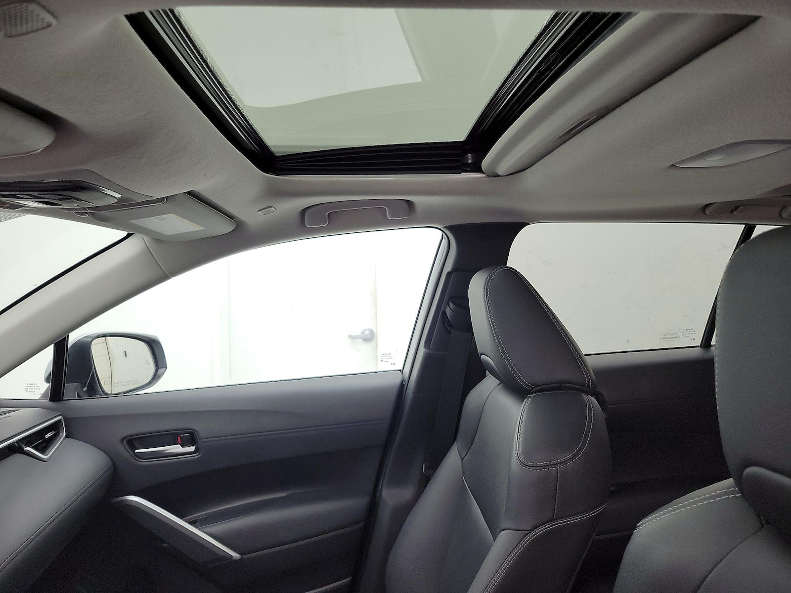 Sunroof(s) & Overhead Airbags