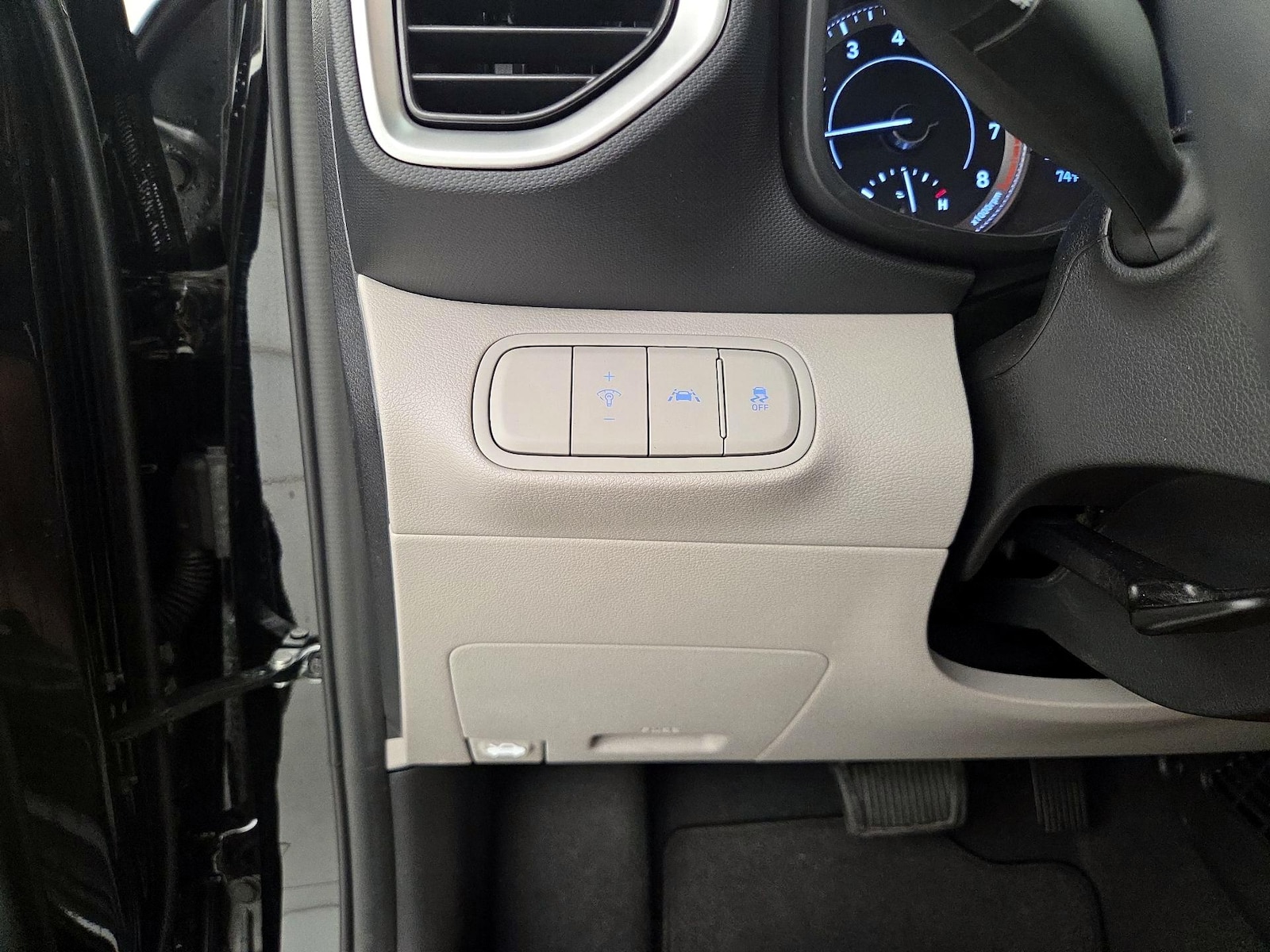 2020 Hyundai Venue SEL - Photo 14