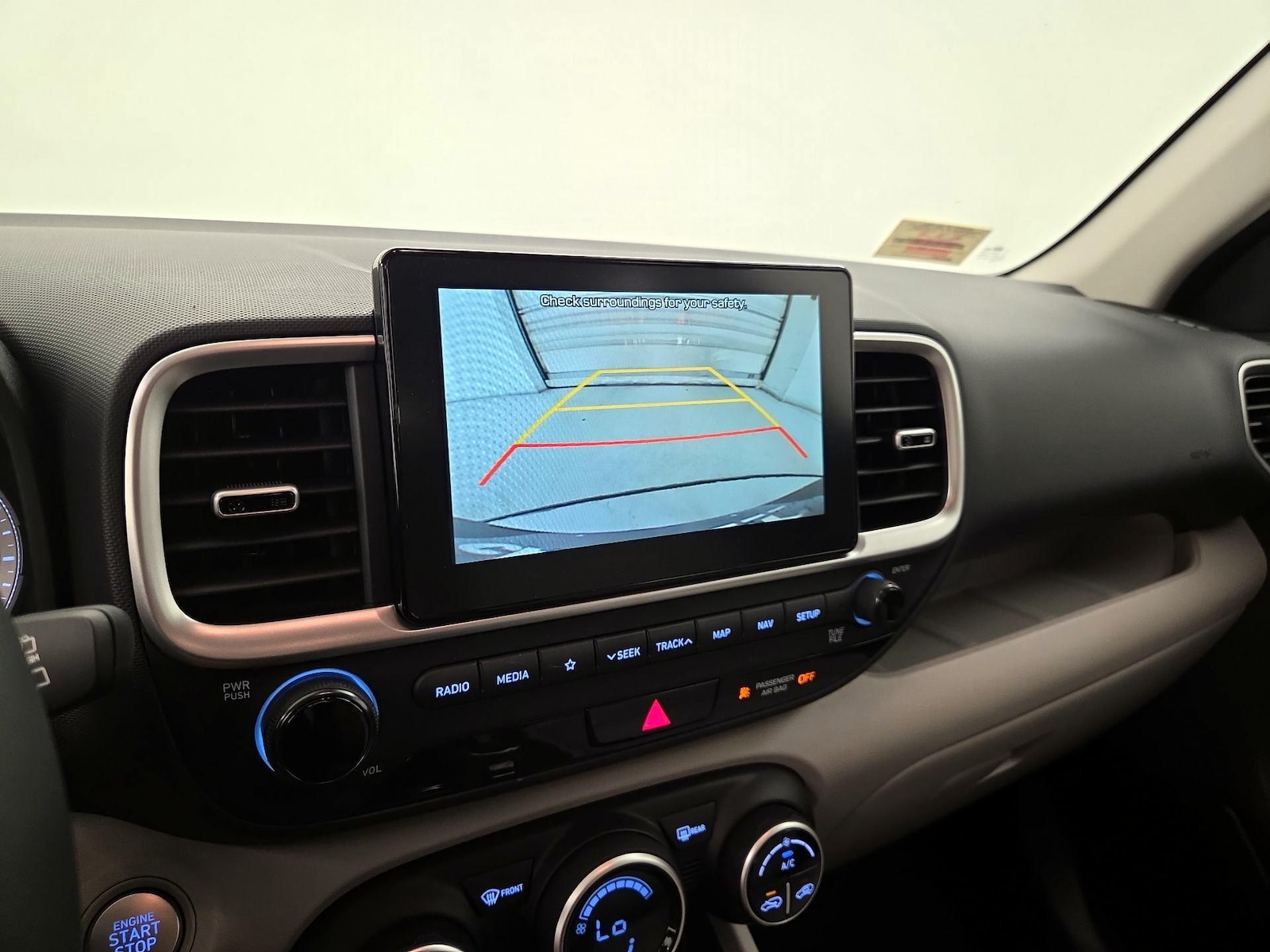 2020 Hyundai Venue SEL - Photo 16