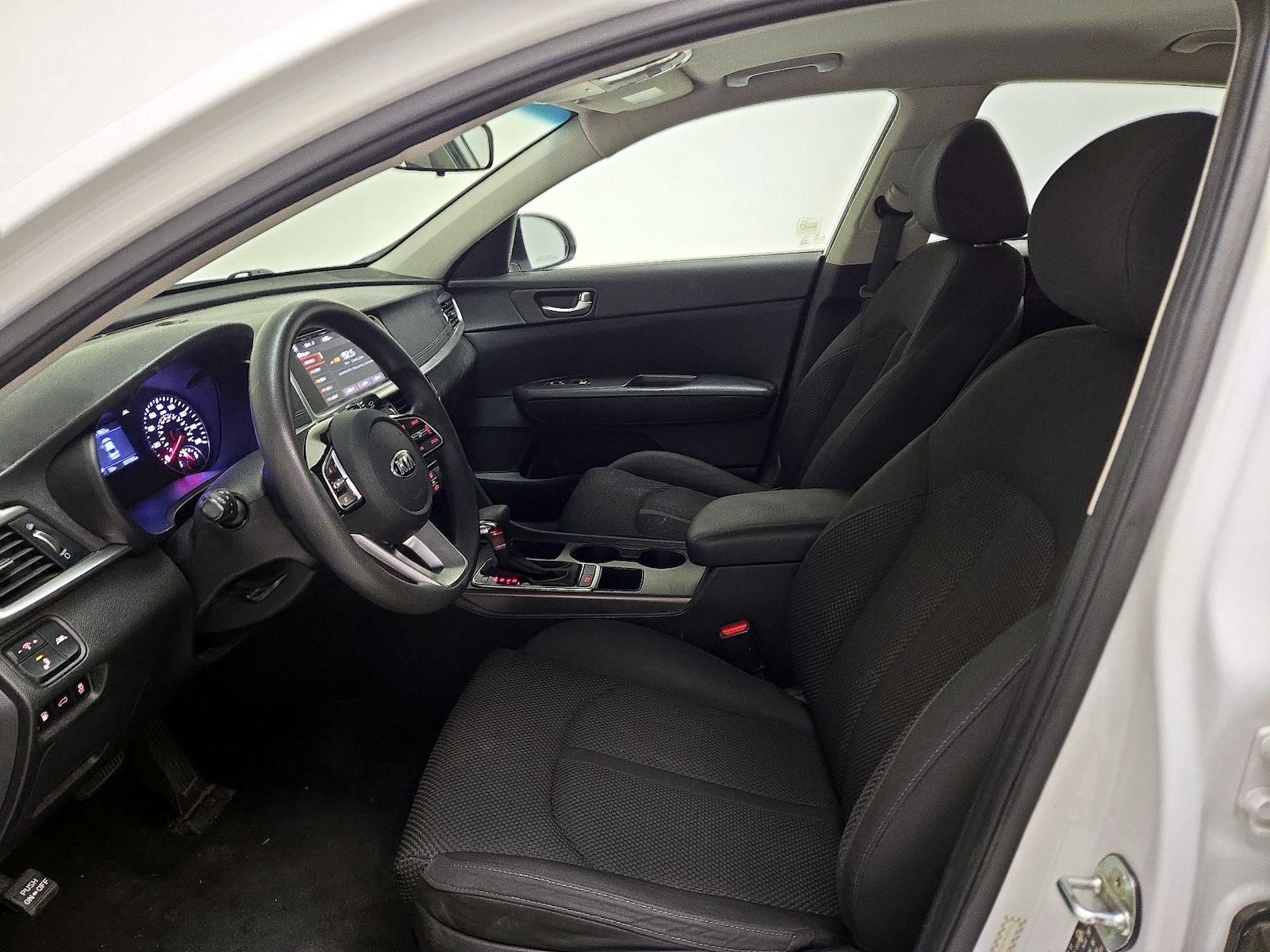 2020 Kia Optima LX - Photo 12