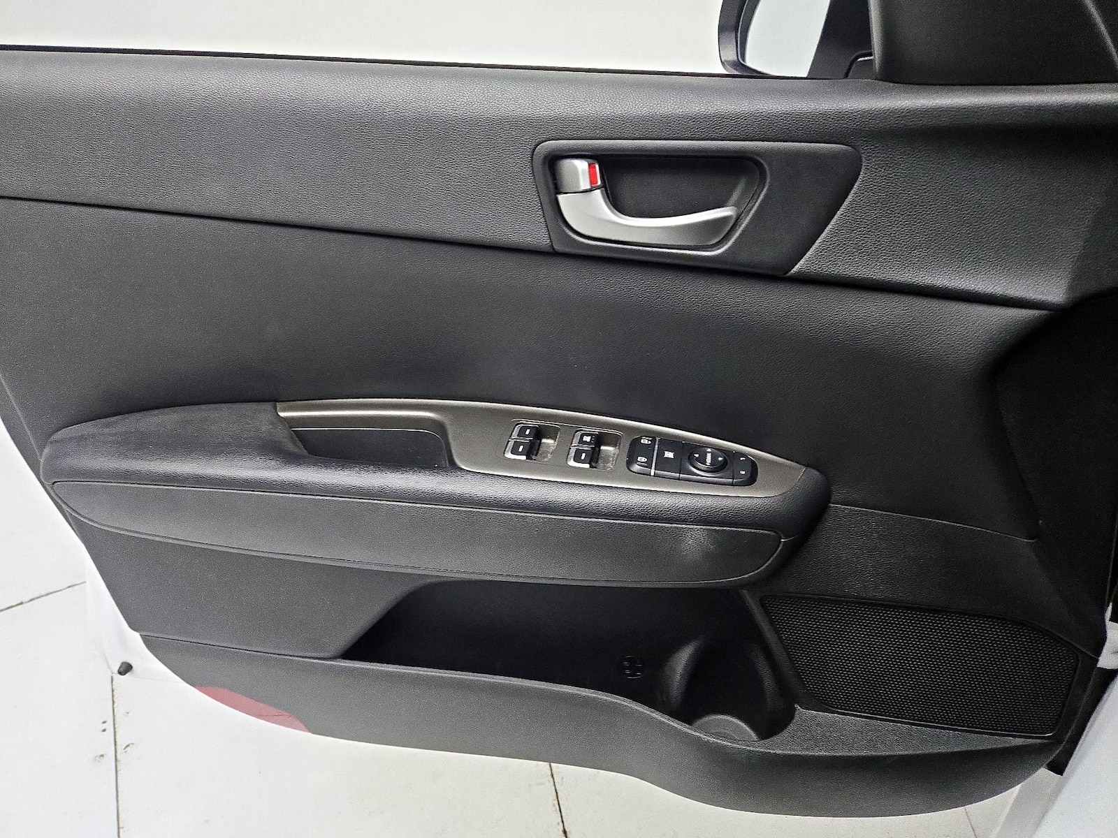 2020 Kia Optima LX - Photo 13