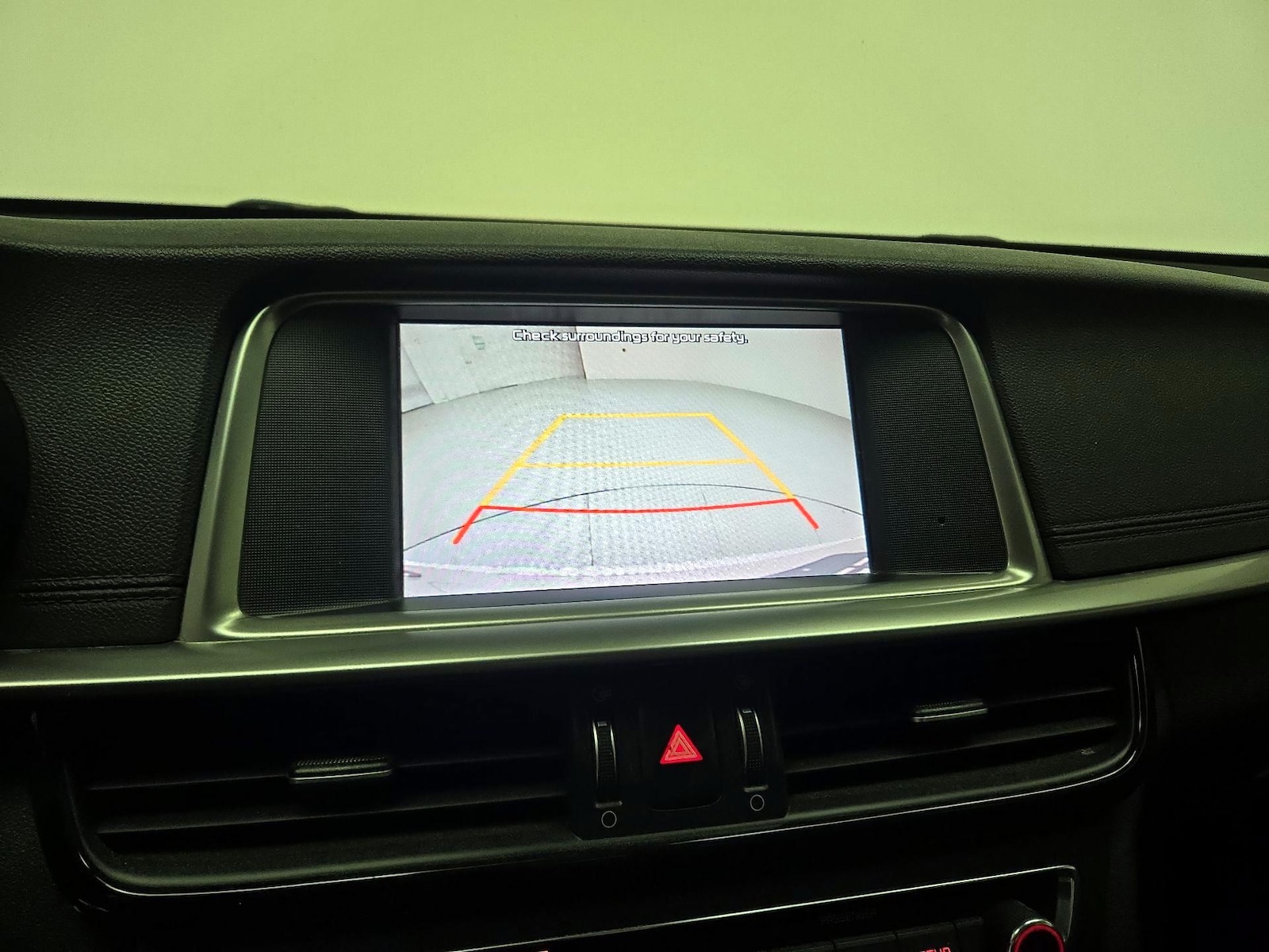 2020 Kia Optima LX - Photo 15