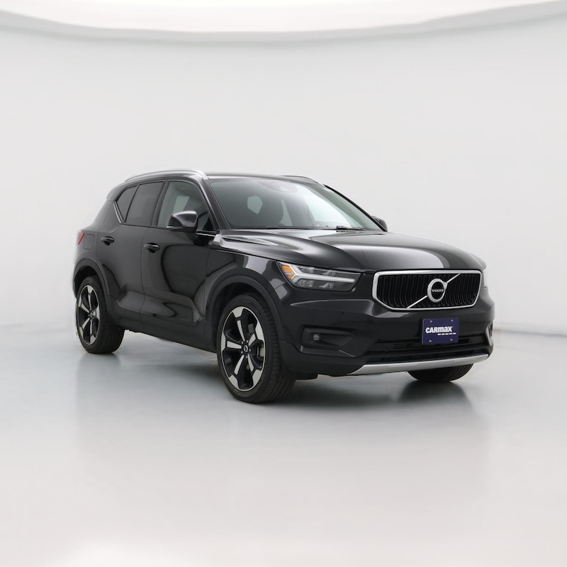 2021 Volvo XC40 T5 Momentum