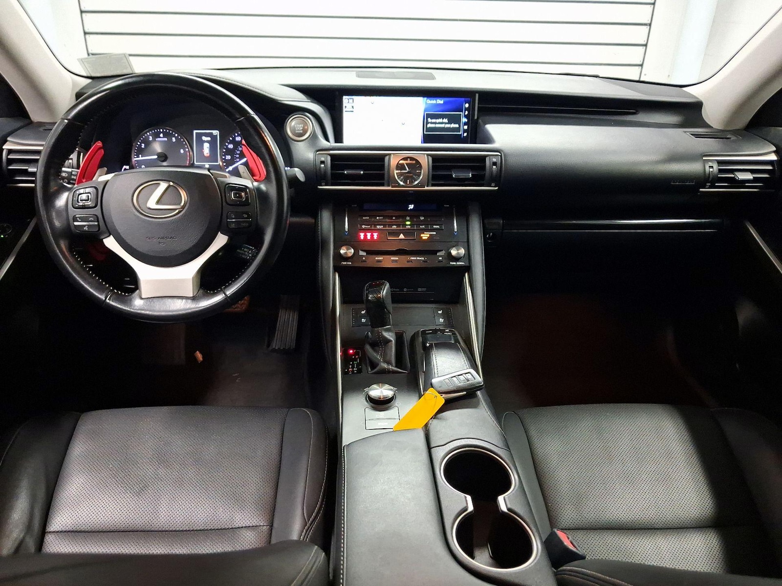 2017 Lexus IS 200t - Photo 10