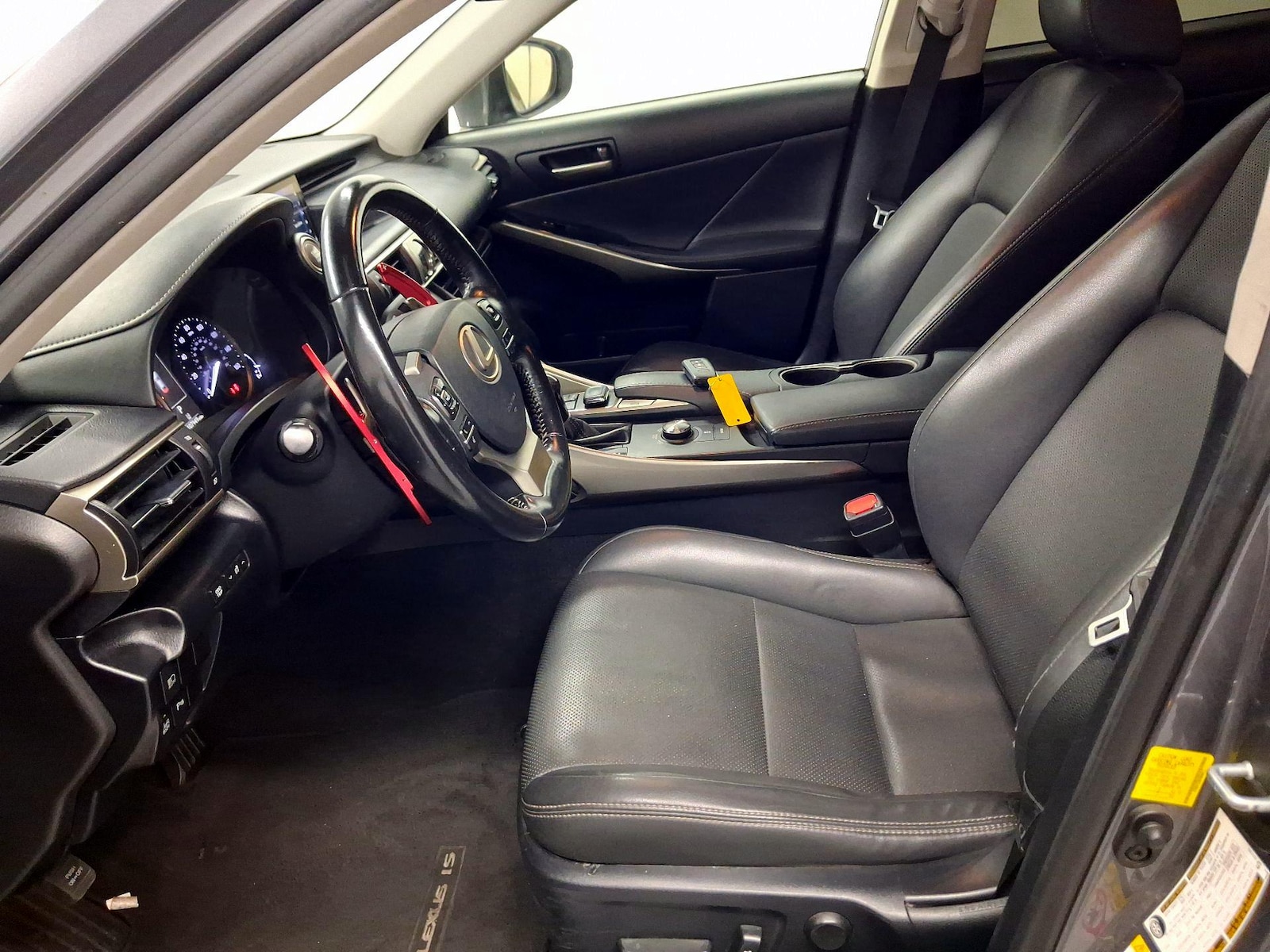 2017 Lexus IS 200t - Photo 12