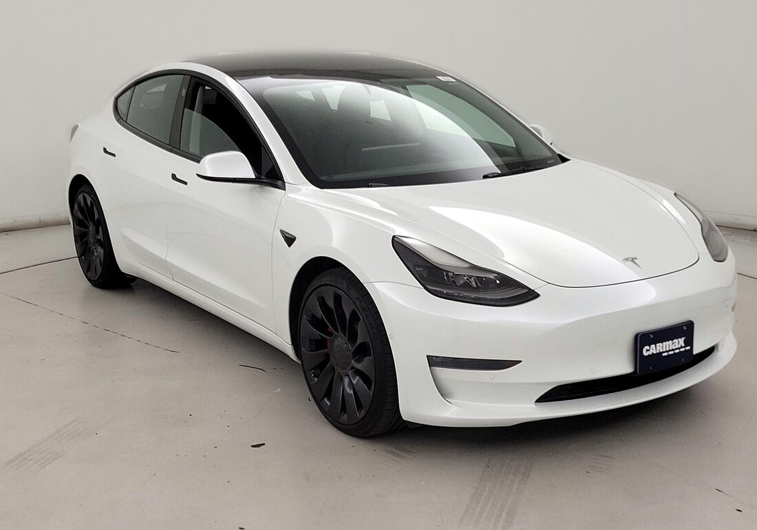 2022 Tesla Model 3 Performance in White — CarMax photo