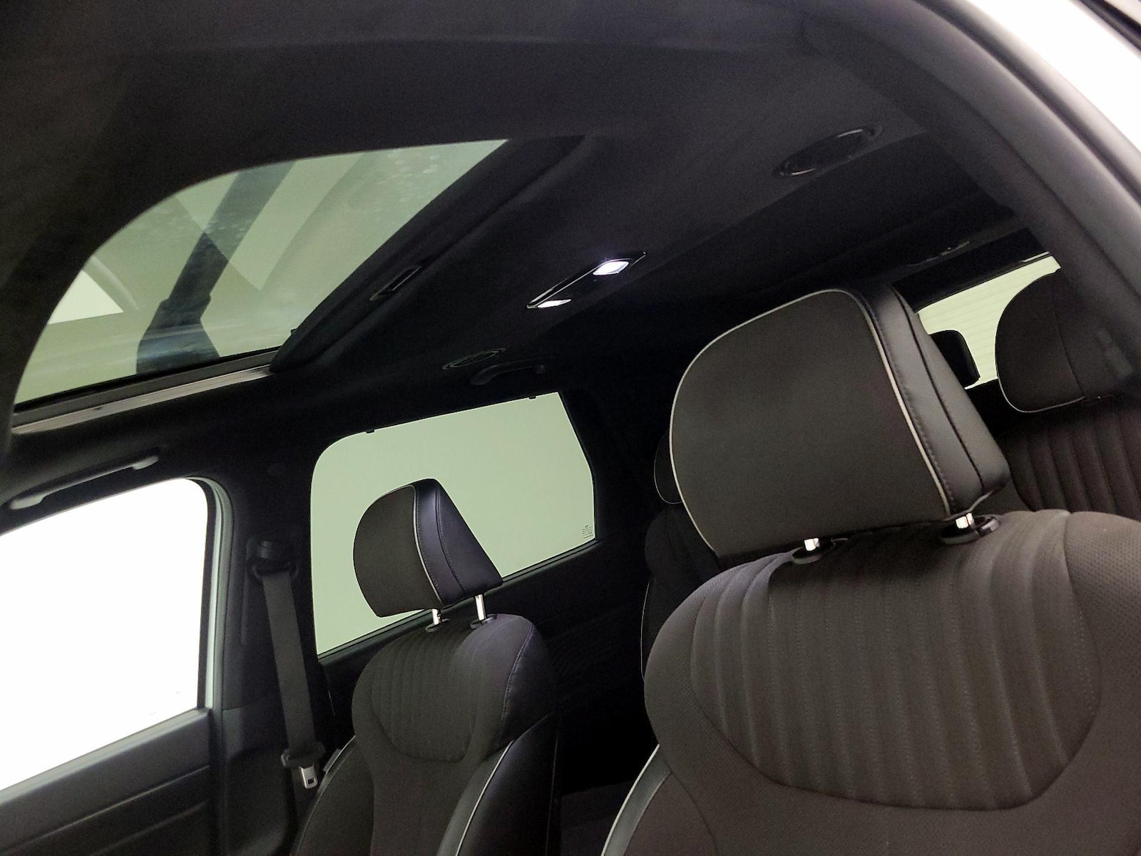 Sunroof(s) & Skylight(s)