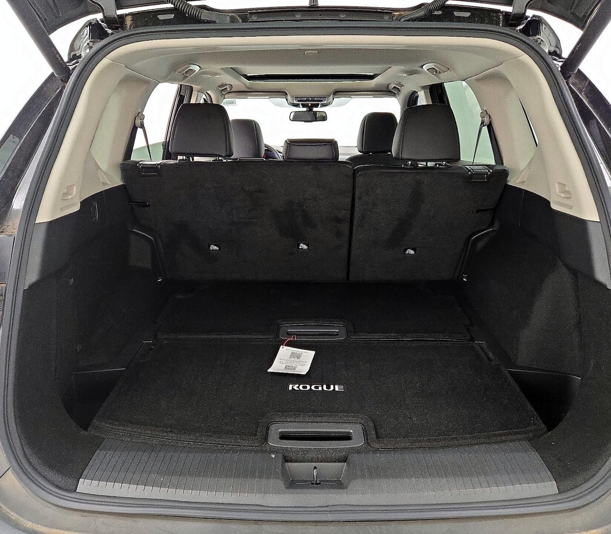 Trunk/Cargo (Seats Up)
