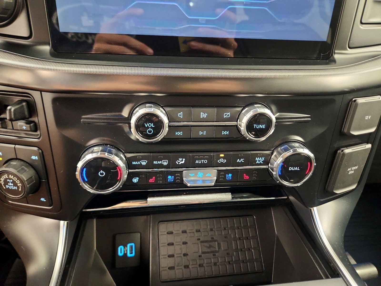 2024 Ford F-150 Raptor - Photo 17