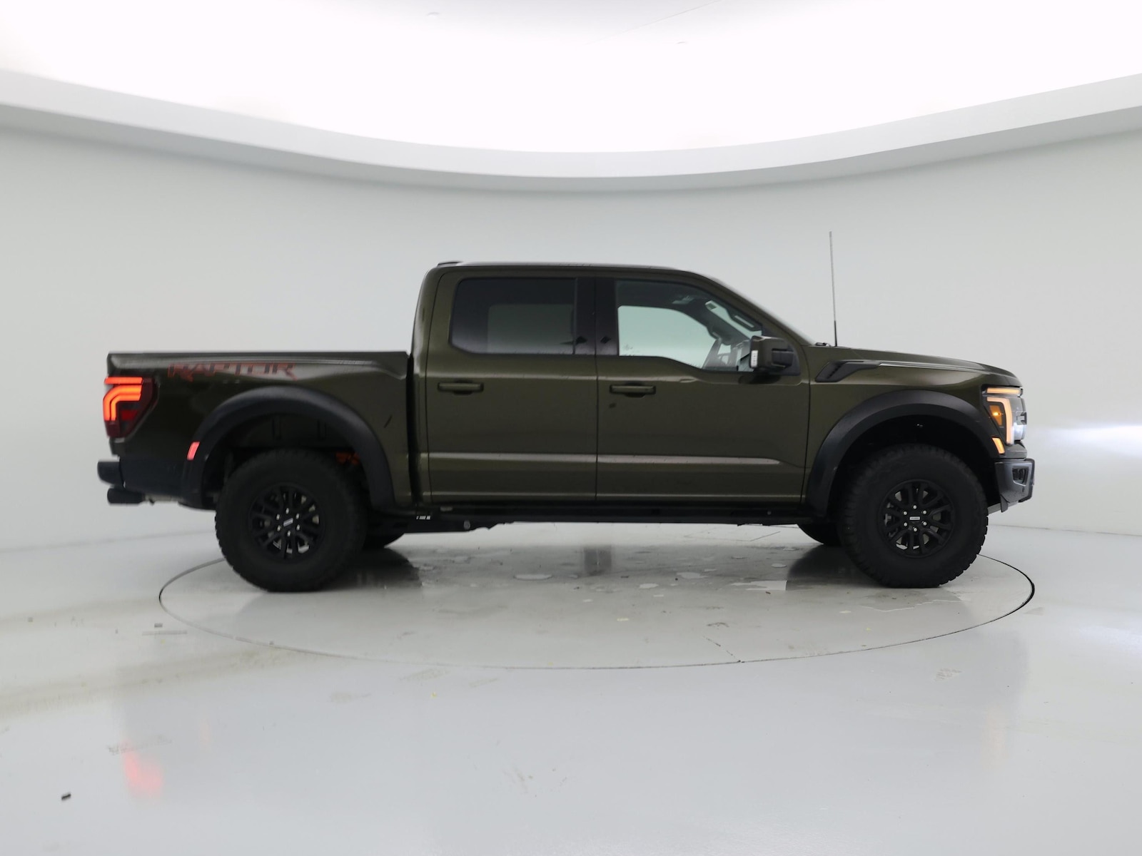 2024 Ford F-150 Raptor - Photo 8